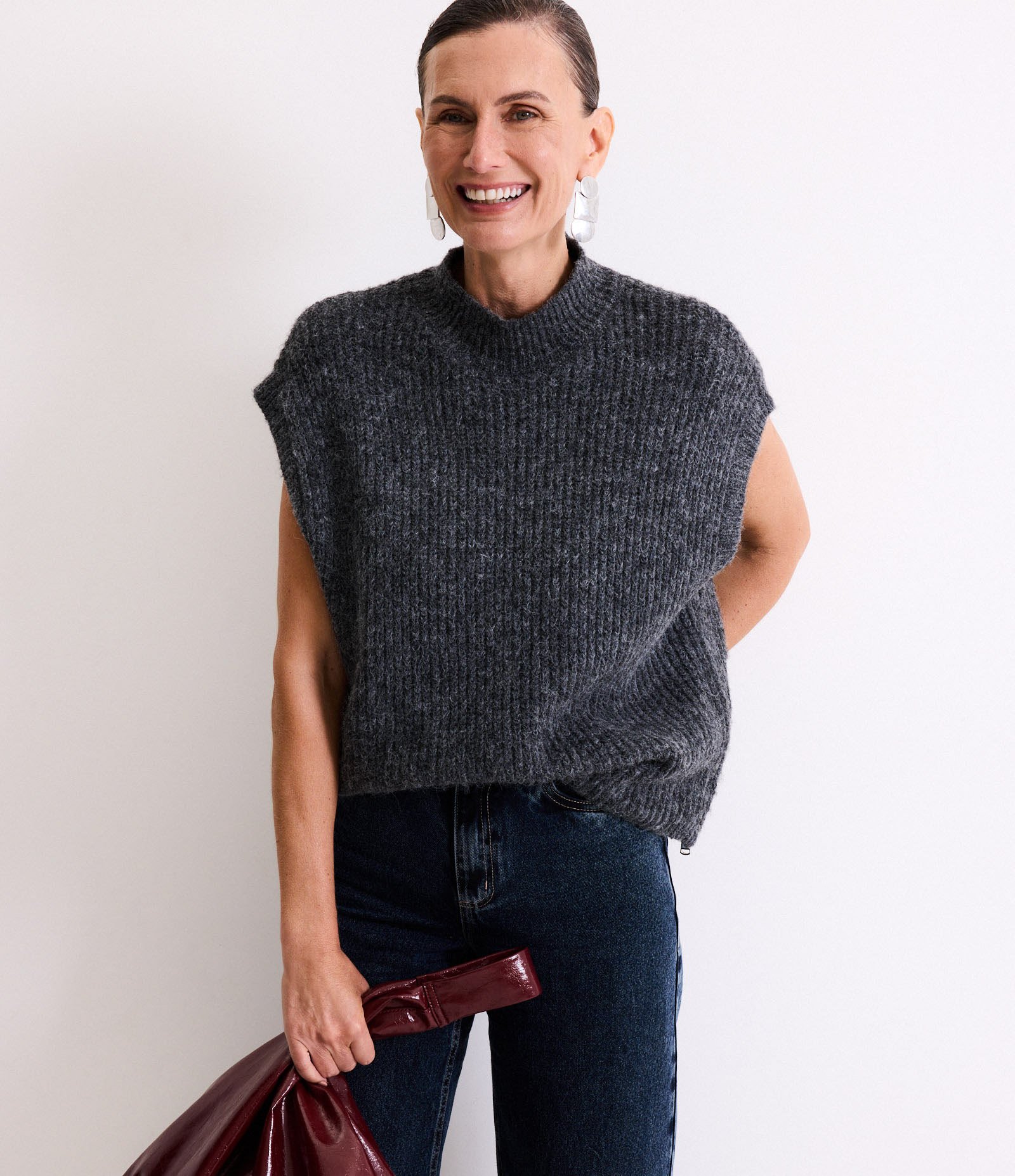 Colete Texturizado em Tricô com Caimento Leve Cinza 1