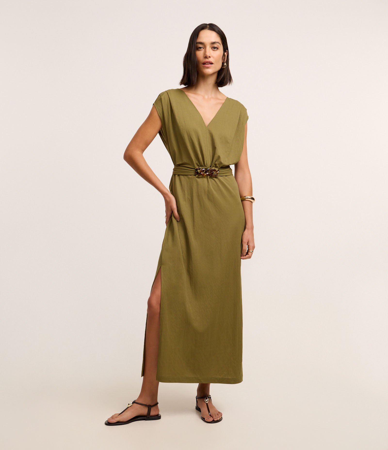 Vestido Long Midi Texturizado em Piquet com Cinto Argola Verde 1