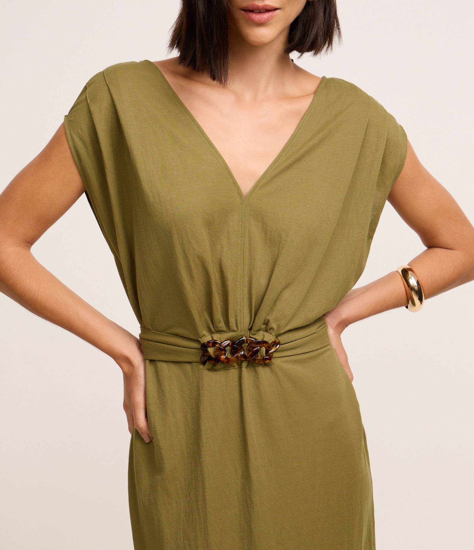 Vestido Long Midi Texturizado em Piquet com Cinto Argola Verde 4