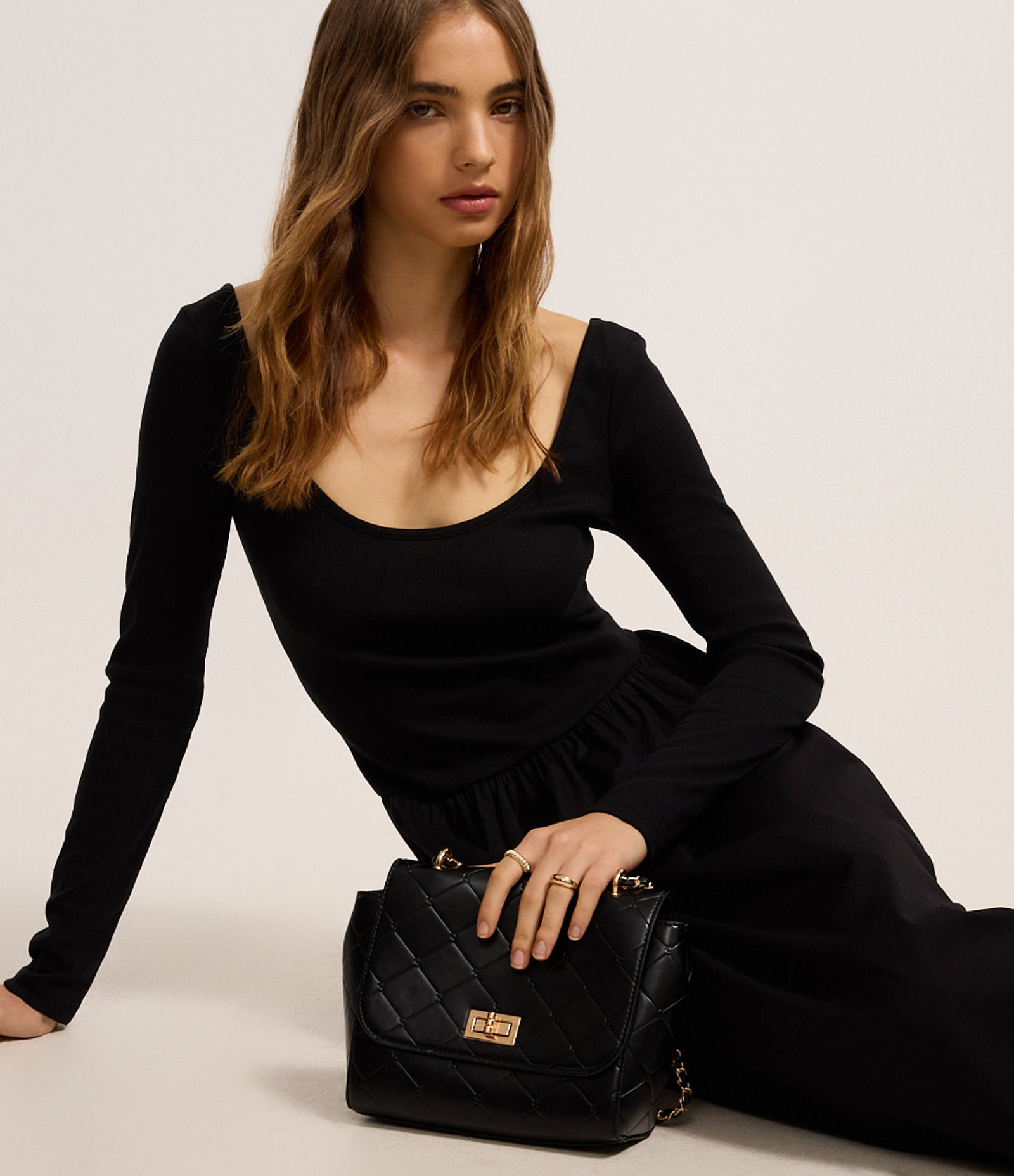 Vestido Longo Midi em Ribana e Tricoline com Decote U Preto 5