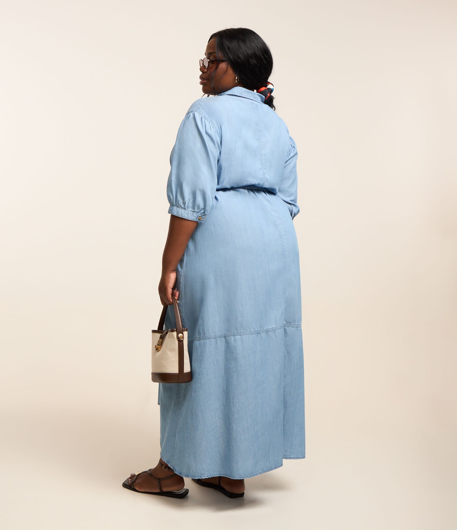 Vestido Chemise Jeans e Barra Assimétrica Curve & Plus Size Azul 2