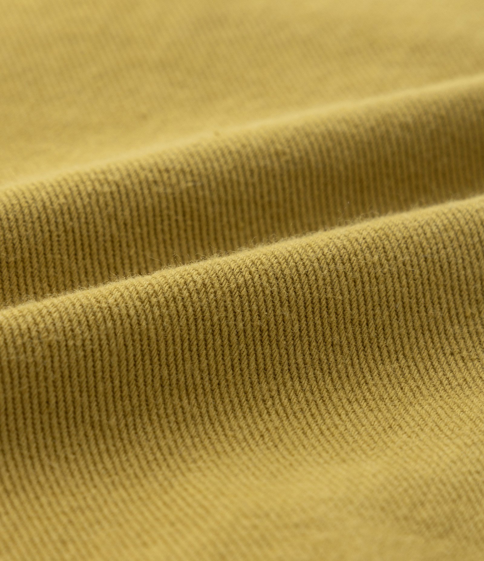 Short em Sarja com Faixa Bordada Curve & Plus Size Amarelo 7