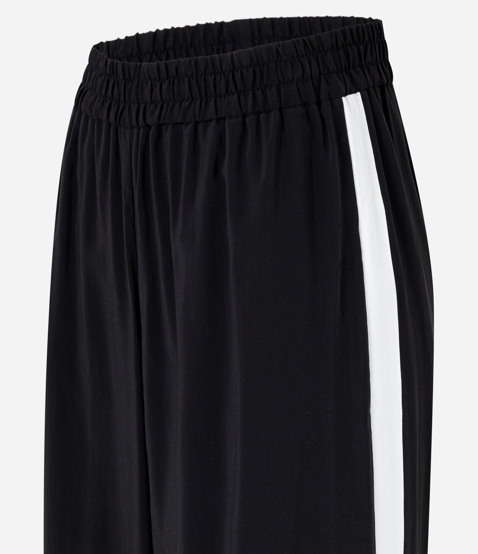 Calça Reta em Alfaiataria com Cós Elástico e Listra Lateral Preto 6