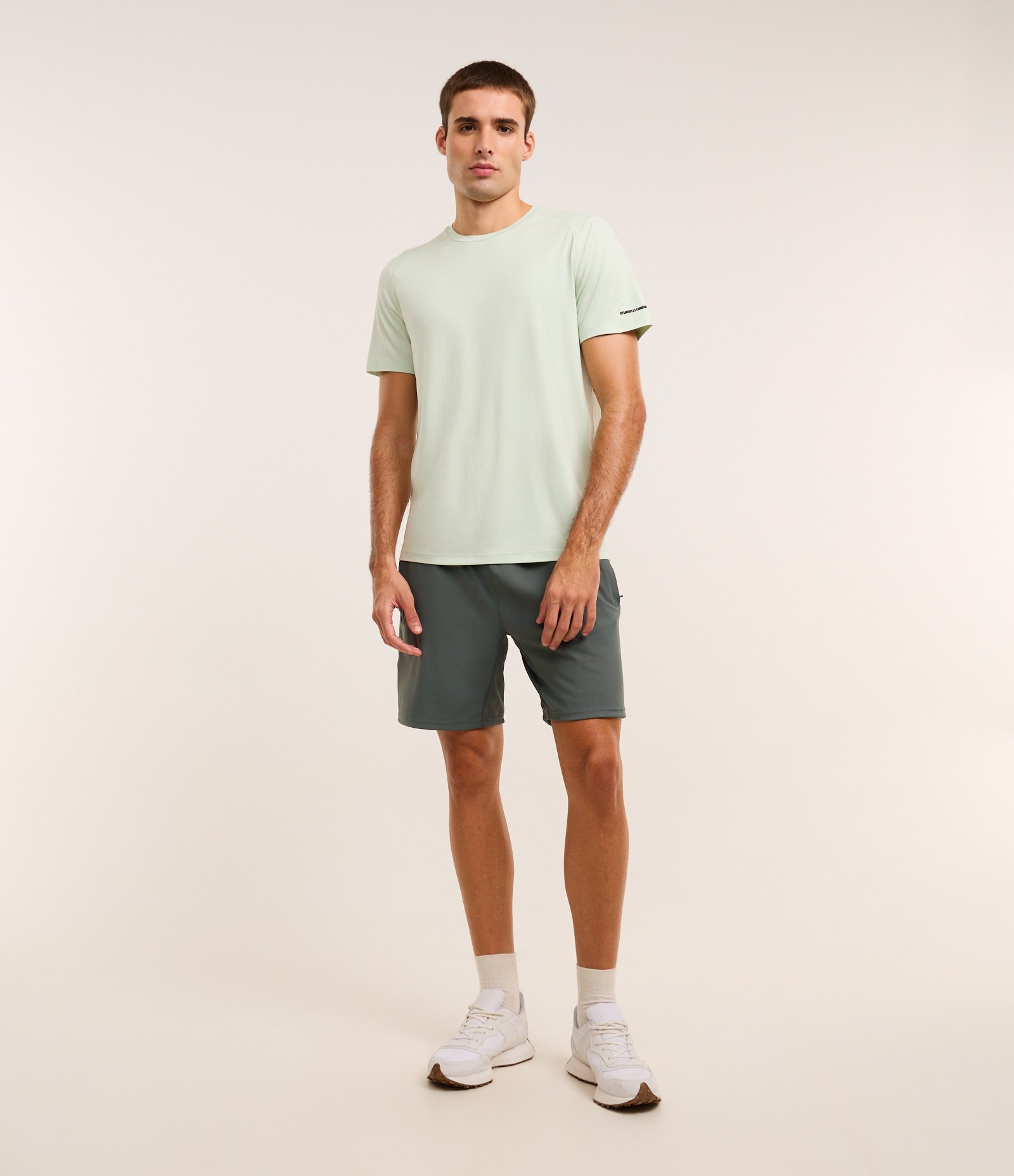 Camiseta Regular Esportiva em Tecnologia Dry com Etiqueta na Barra Azul Esverado 5