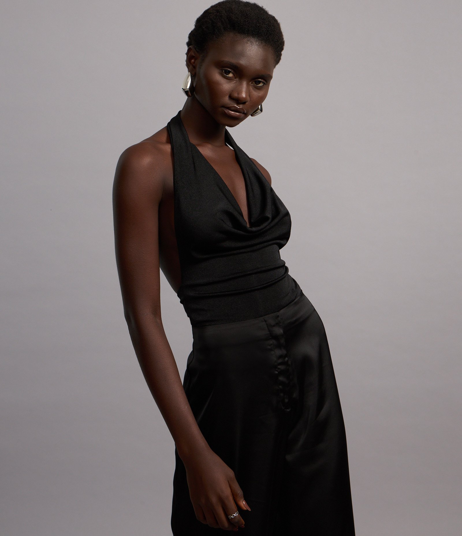 Body Frente Única com Decote Degagê Preto 5