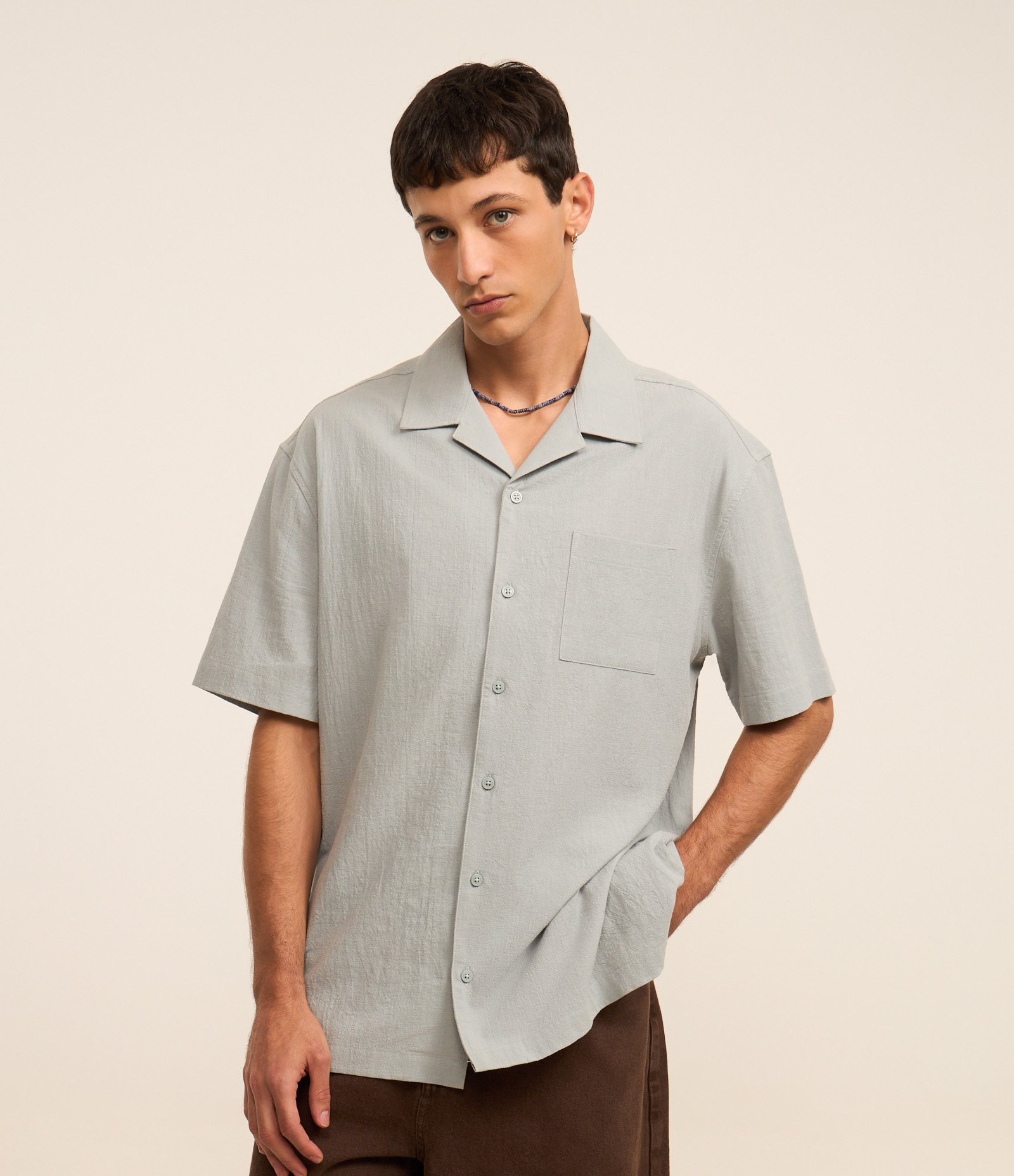 Camisa Relaxed em Tricoline com Textura Bowling Cinza 1