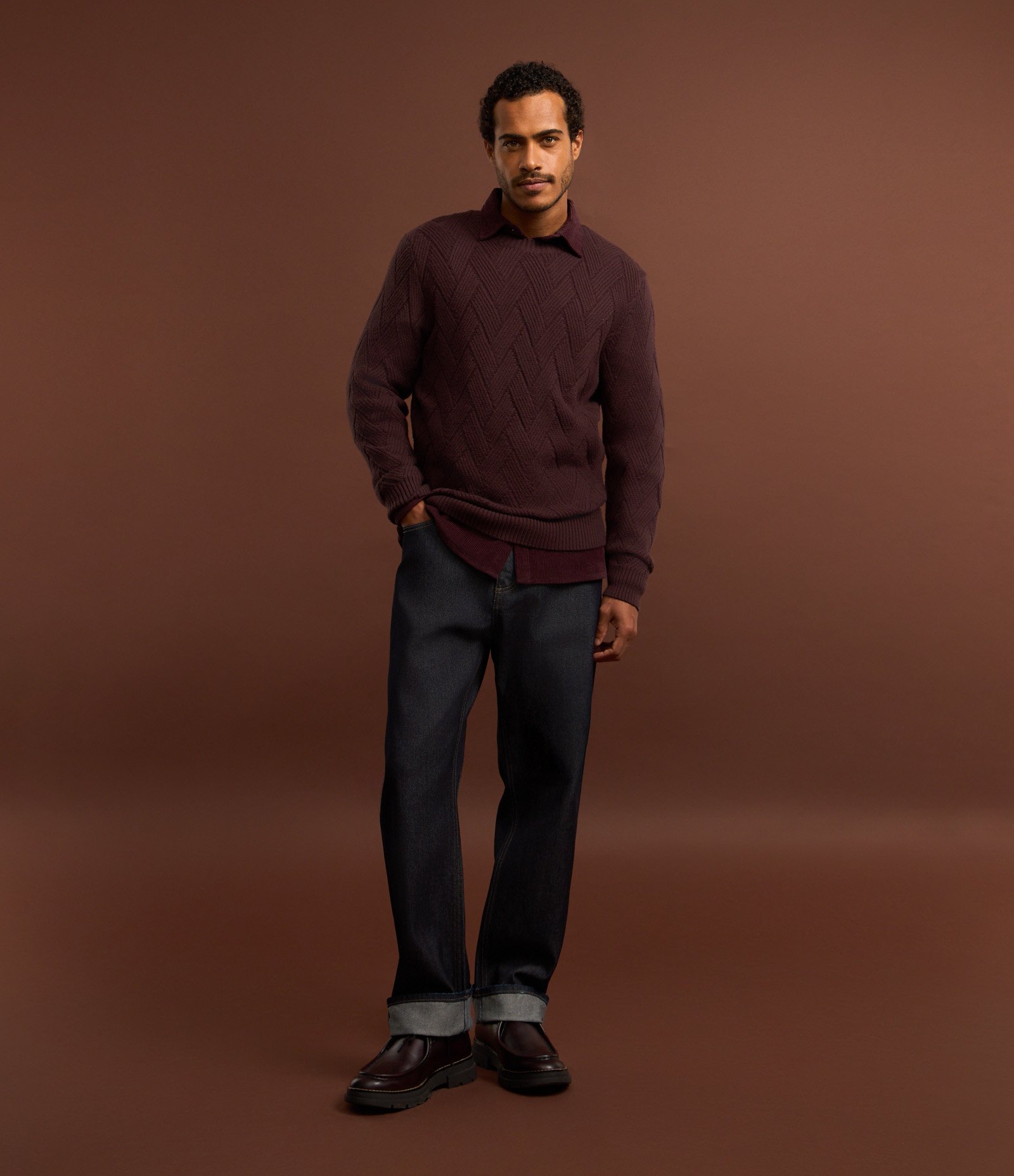 Suéter em Tricô com Textura Trançada Vinho 2