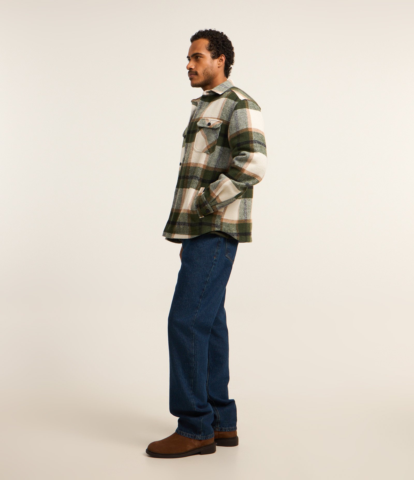 Jaqueta Trucker em Veludo com Estampa Xadrez Verde/ Marrom/ Branco 4