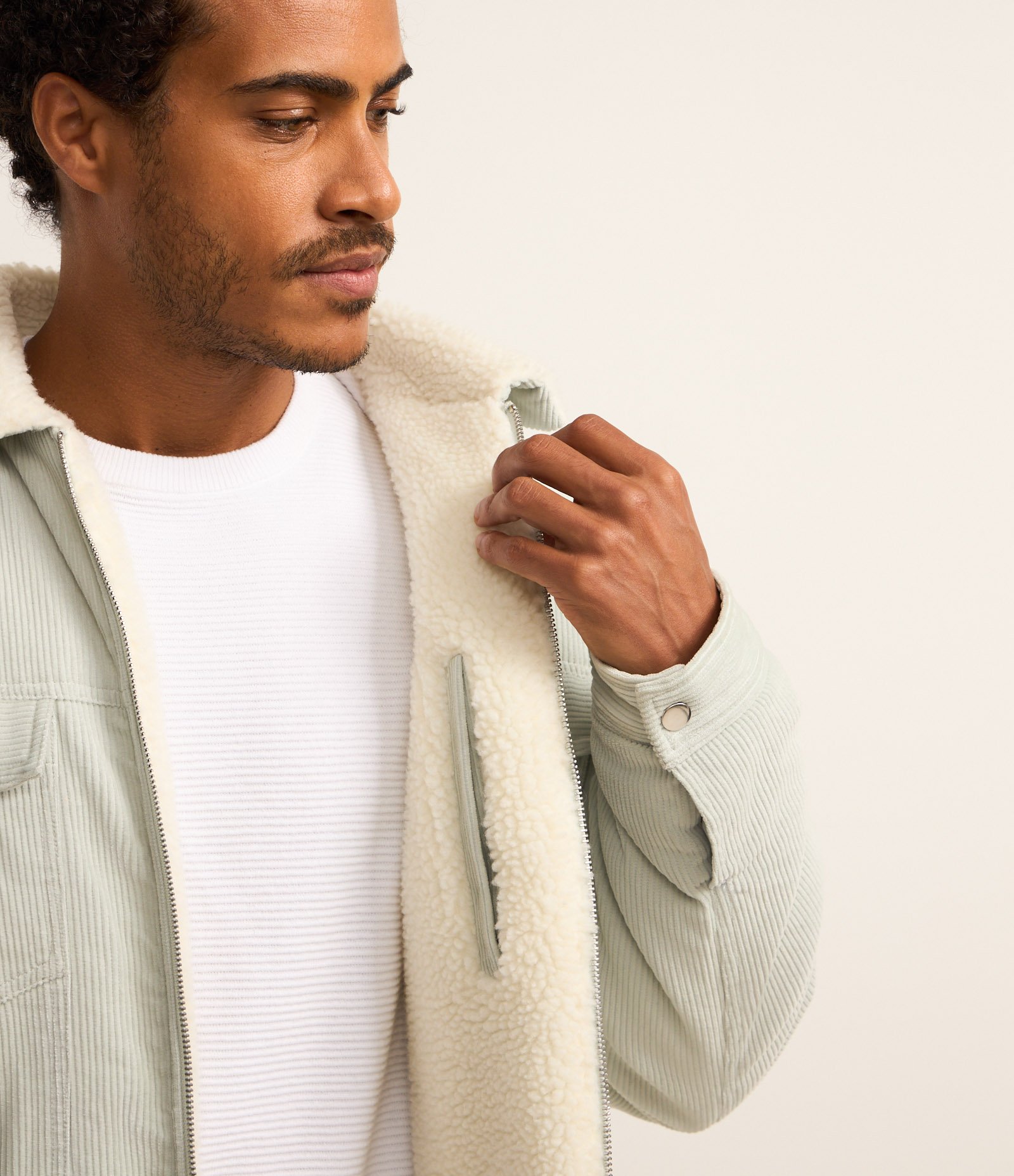 Jaqueta em Veludo com Sherpa Azul 3