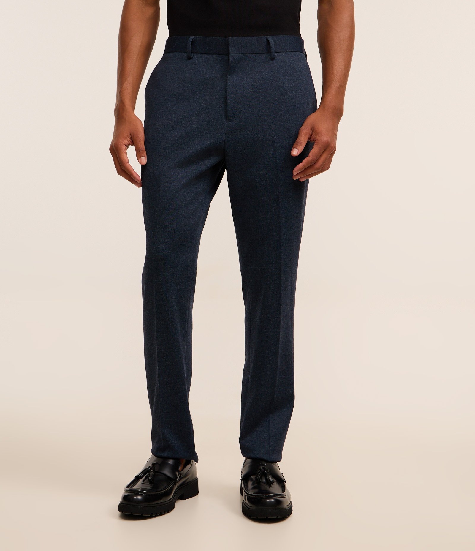 Calça Social Básica em Tricoline com Passantes e Bolsos Azul Marinho 2