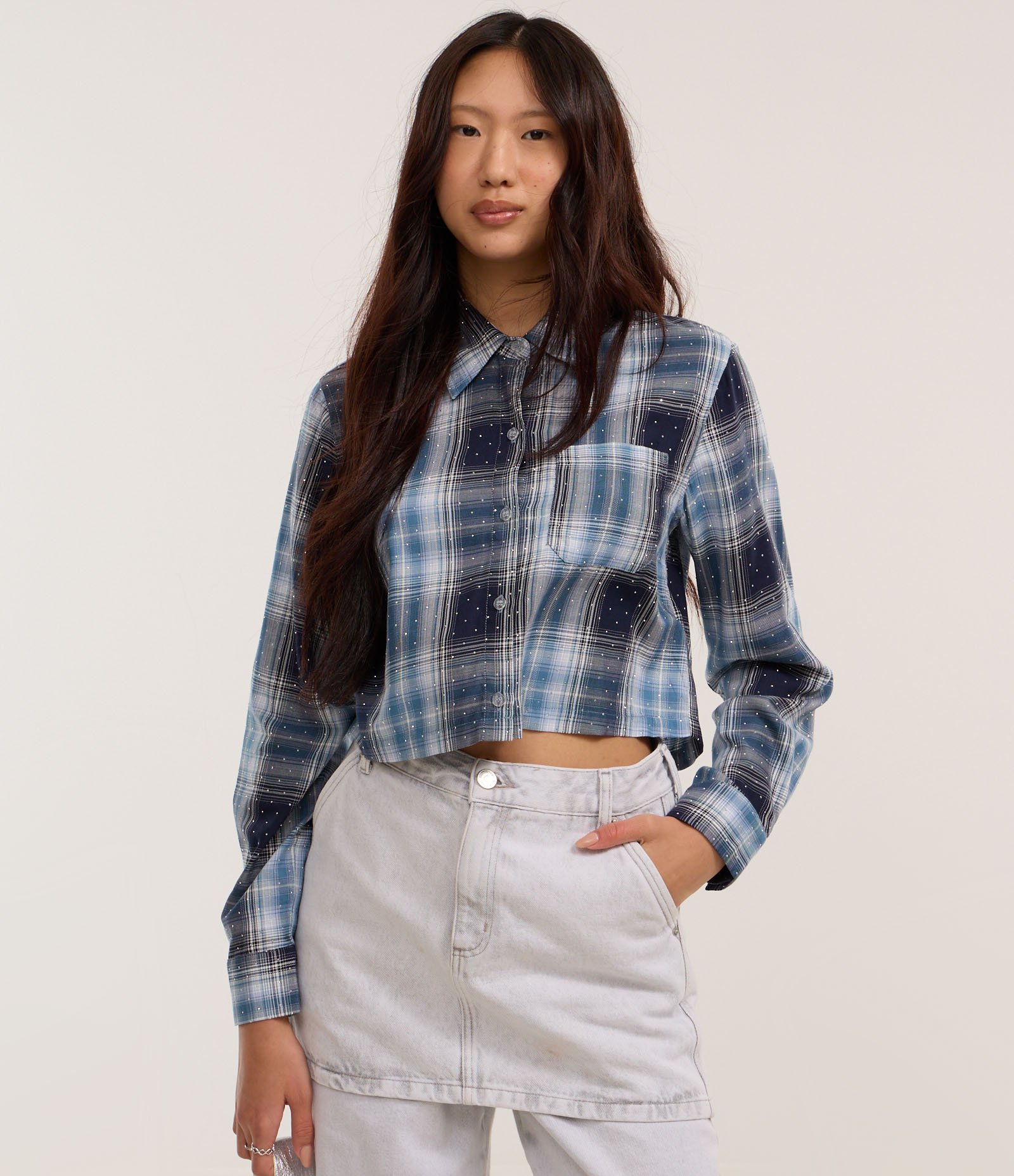 Camisa Curta em Flanela Xadrez com Brilhos Aplicados Azul 3