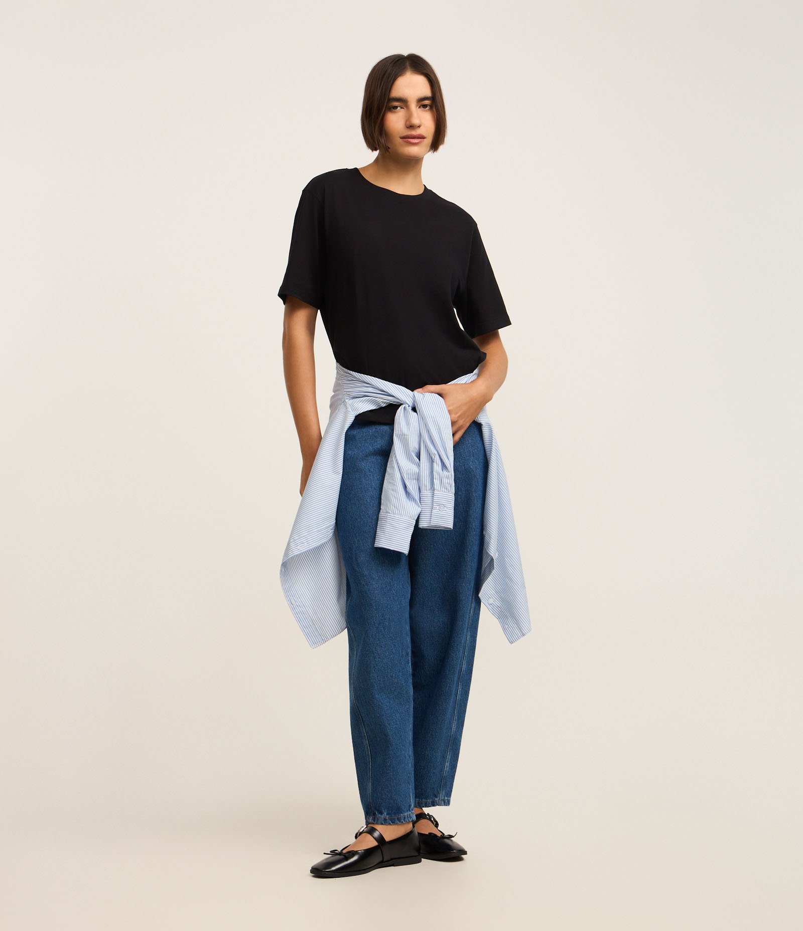 Blusa em Algodão com Gola Redonda Preto 2