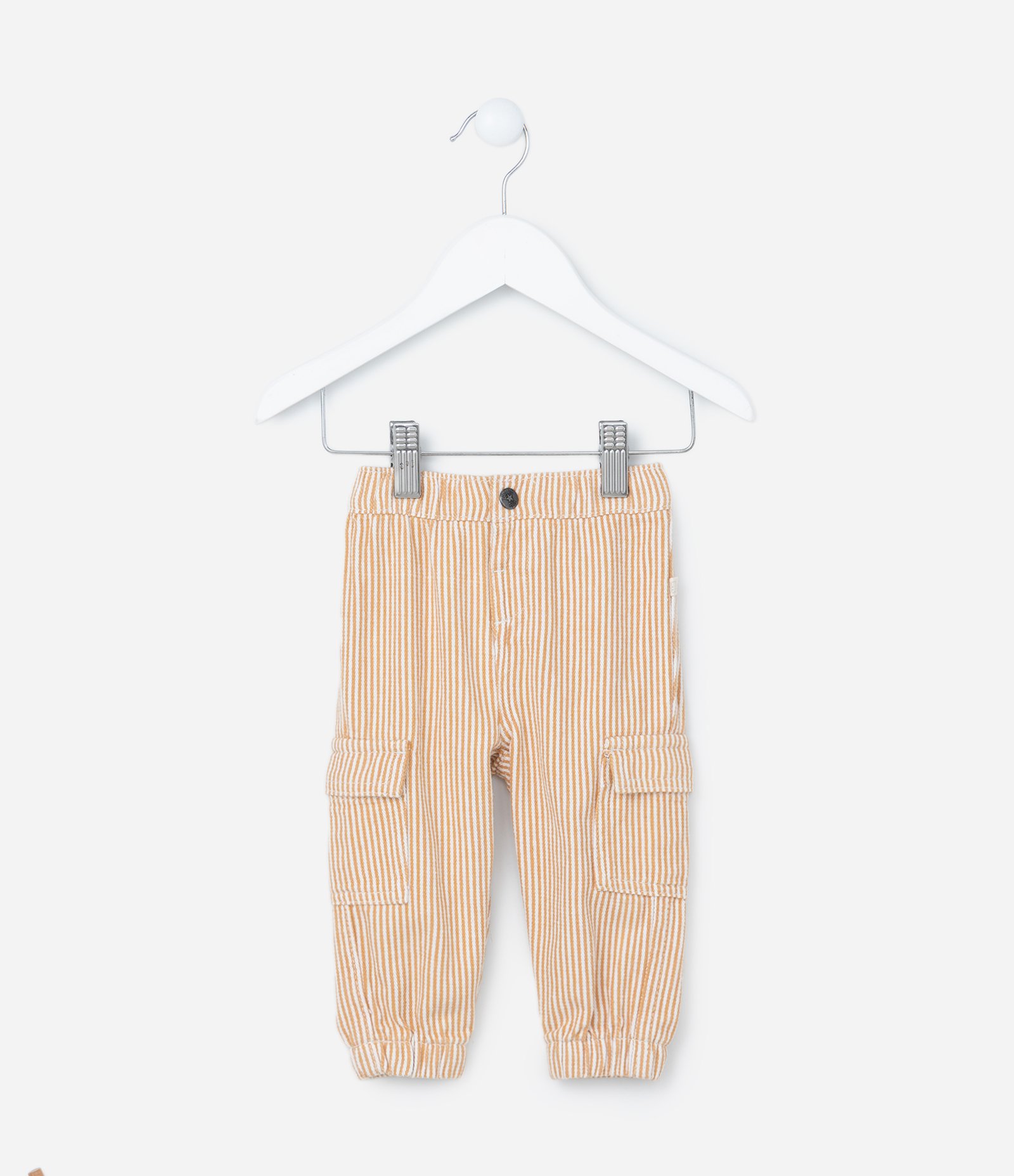 Calça Infantil em Sarja com Listras e Bolsinhos Cargo - Tam 0 a 18 meses Bege 1