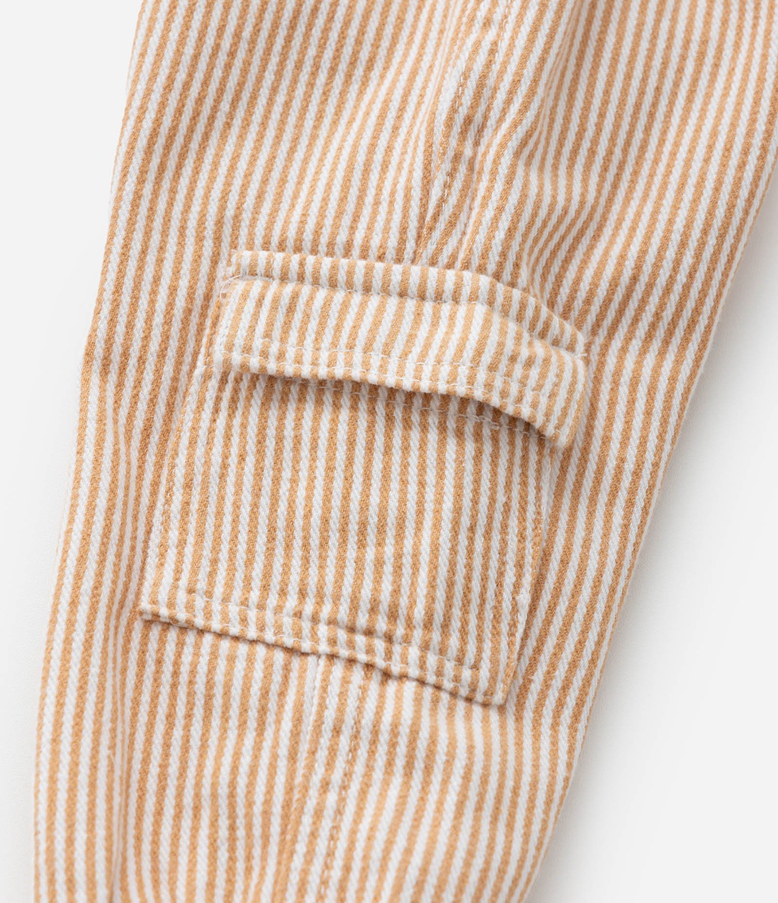 Calça Infantil em Sarja com Listras e Bolsinhos Cargo - Tam 0 a 18 meses Bege 6