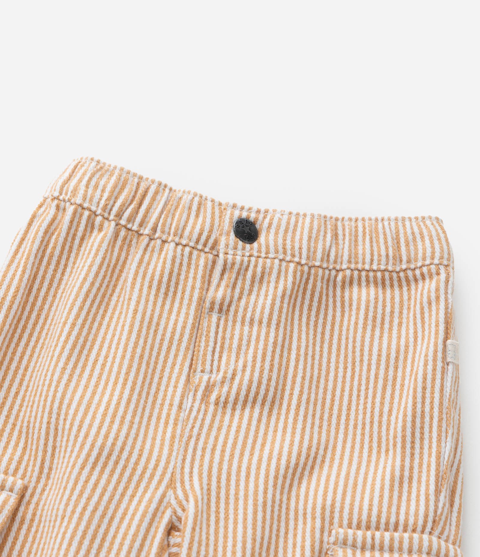 Calça Infantil em Sarja com Listras e Bolsinhos Cargo - Tam 0 a 18 meses Bege 7