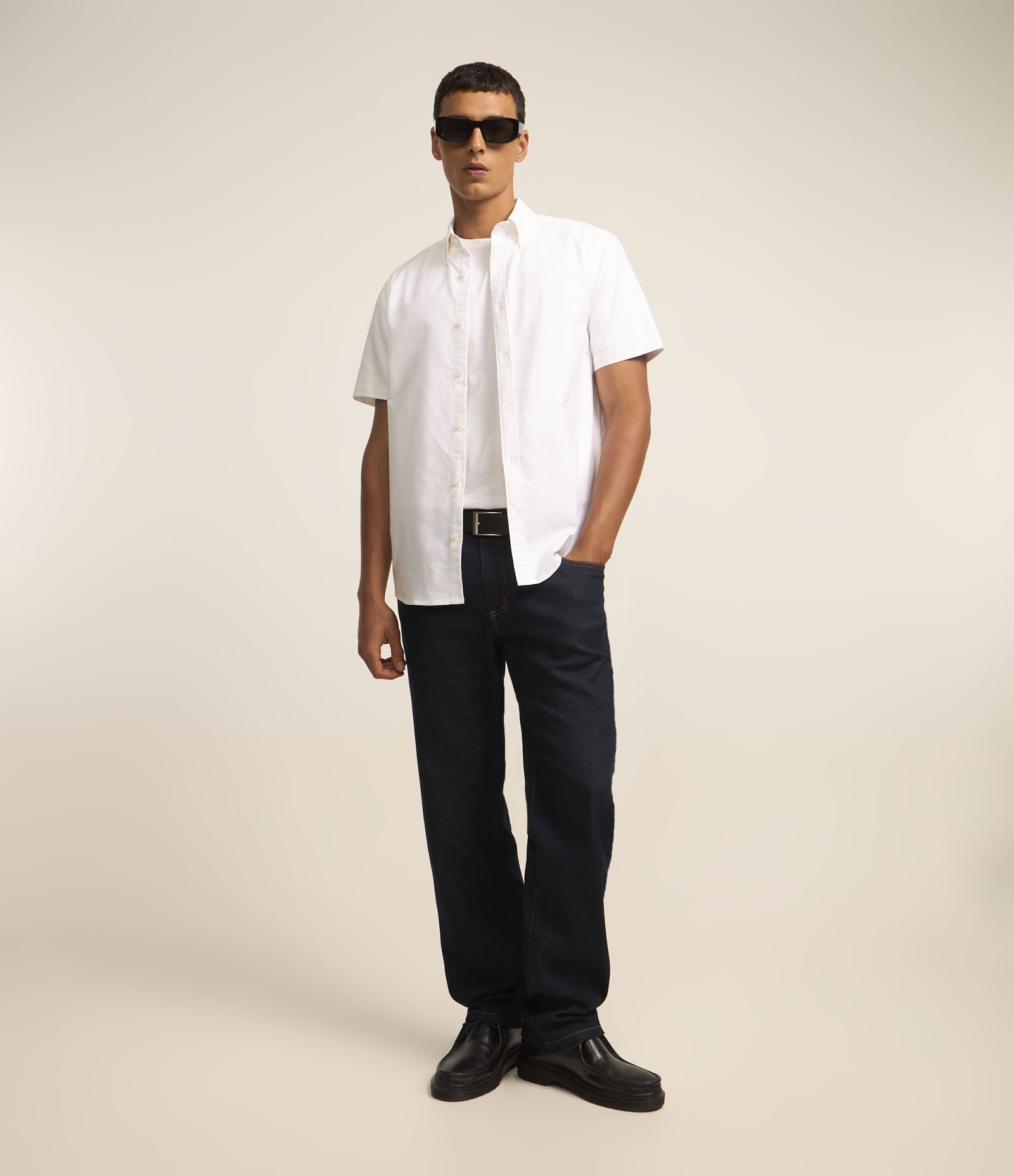 Camisa Comfort em Oxrford Gola com Lapela Branco 2