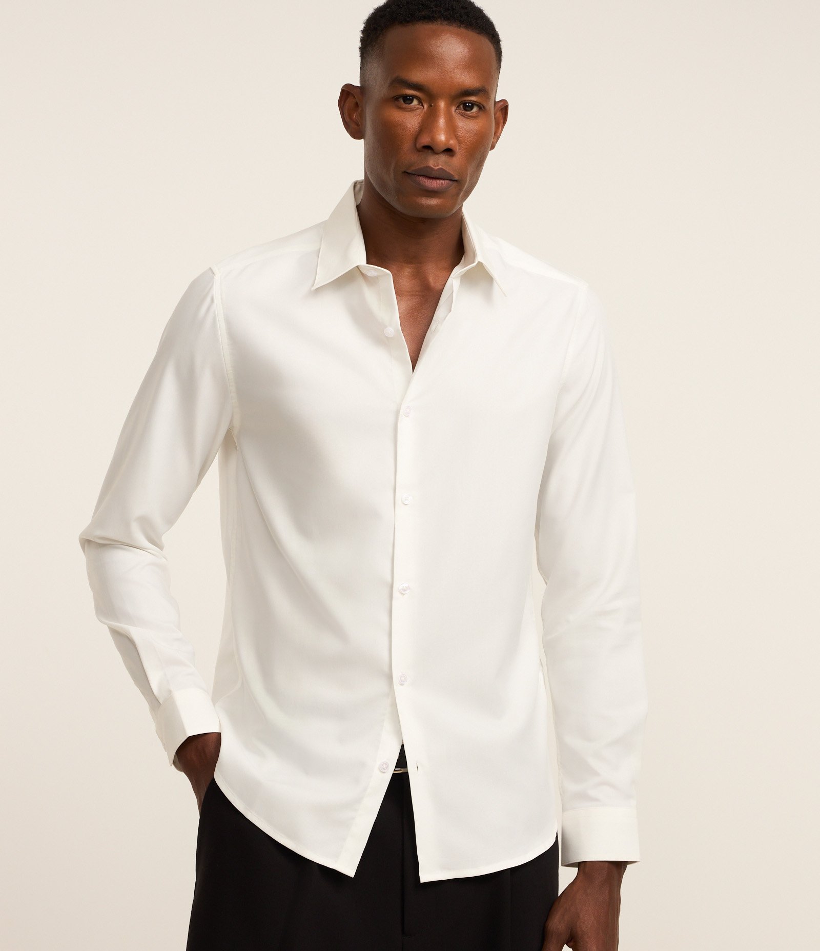 Camisa com Tecnologia Repelente a Água com Gola Lapela Off White 1