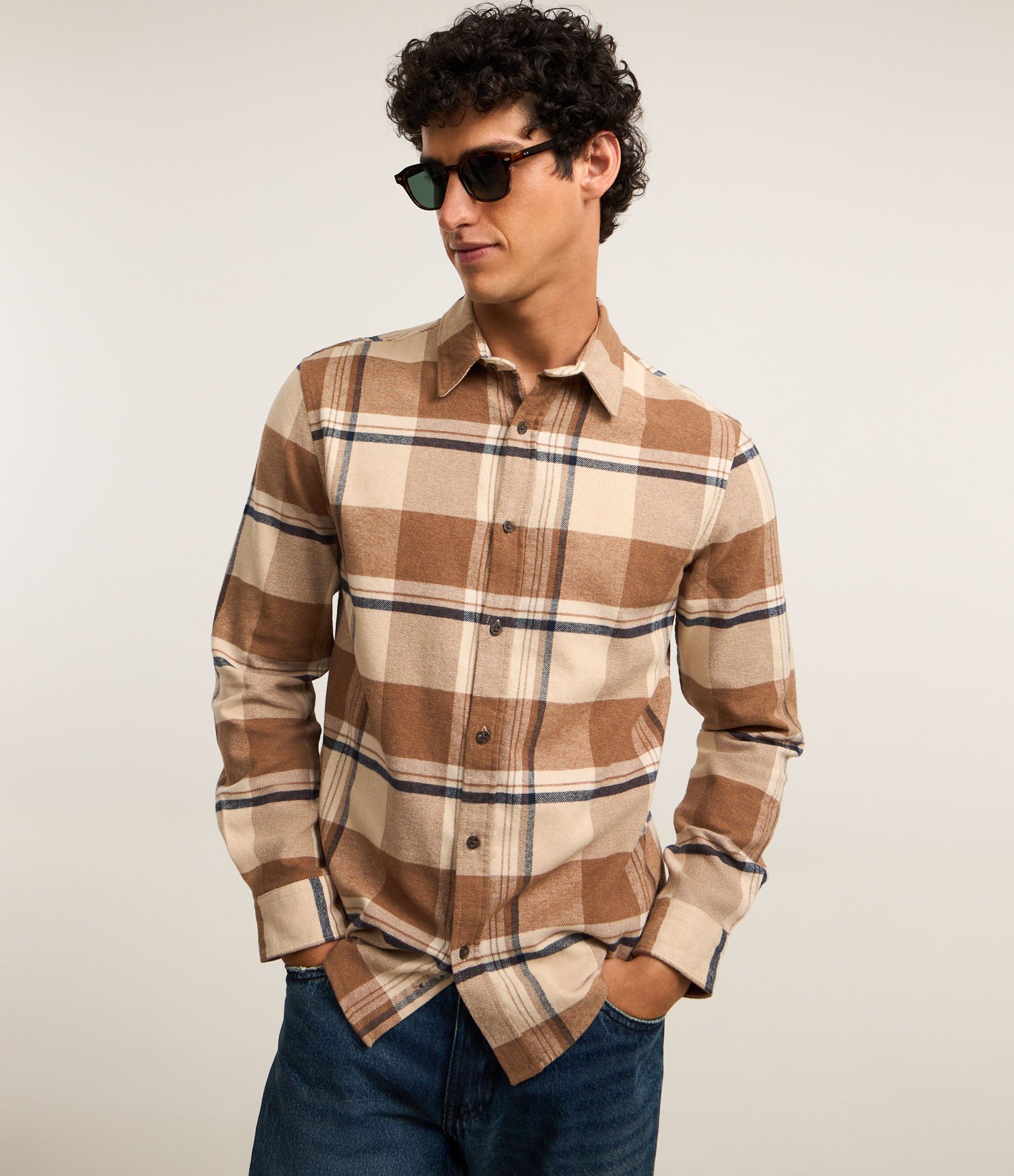Camisa Regular em Flanela com Estampa Xadrez Marrom/Bege/Cinza 1