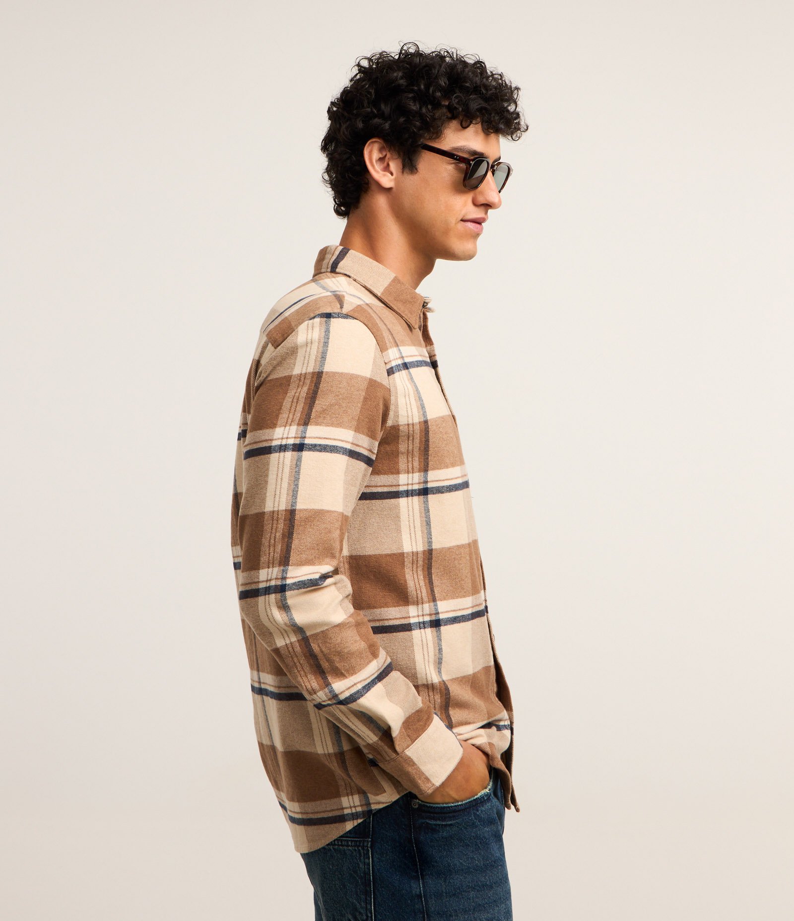 Camisa Regular em Flanela com Estampa Xadrez Marrom/Bege/Cinza 3