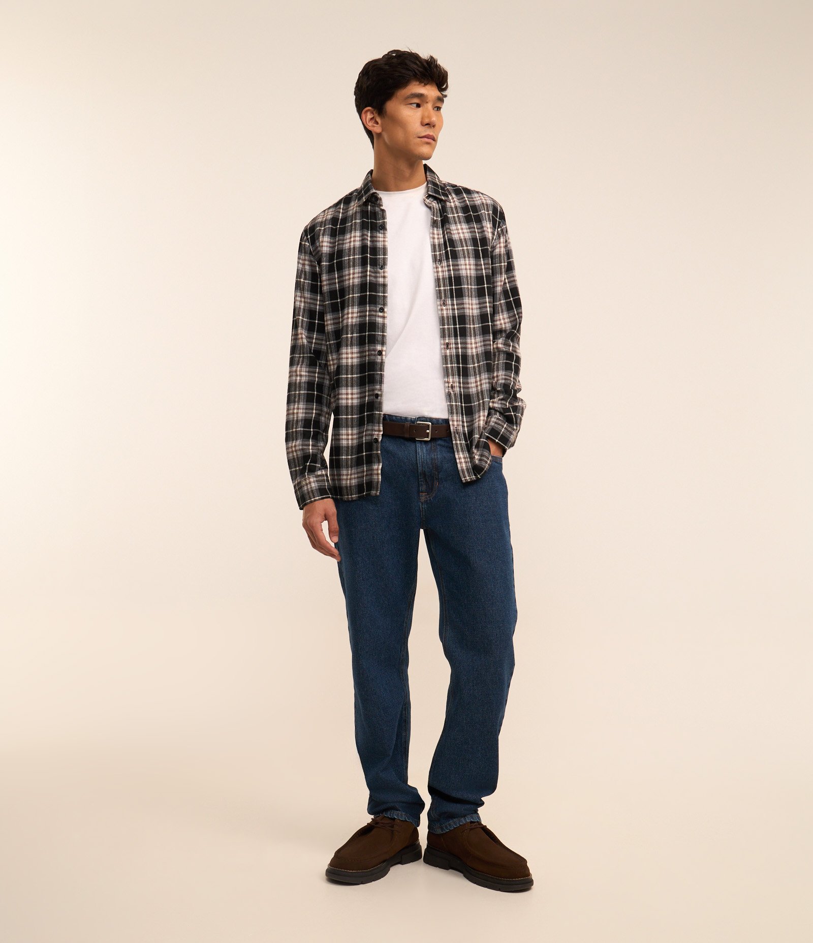 Camisa Regular em Flanela com Estampa Xadrez Preto 2