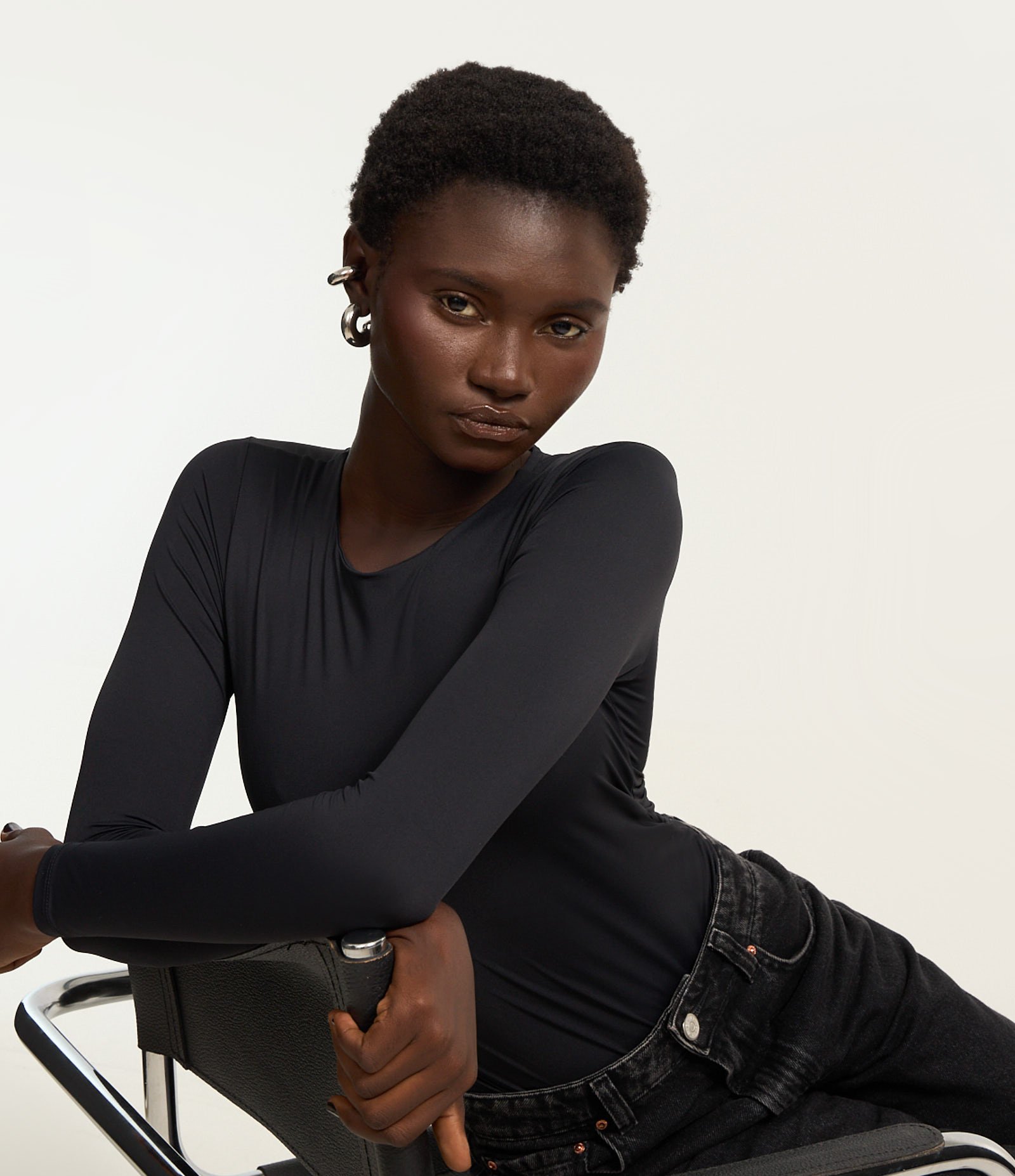 Body em Poliamida Manga Longa Preto 1