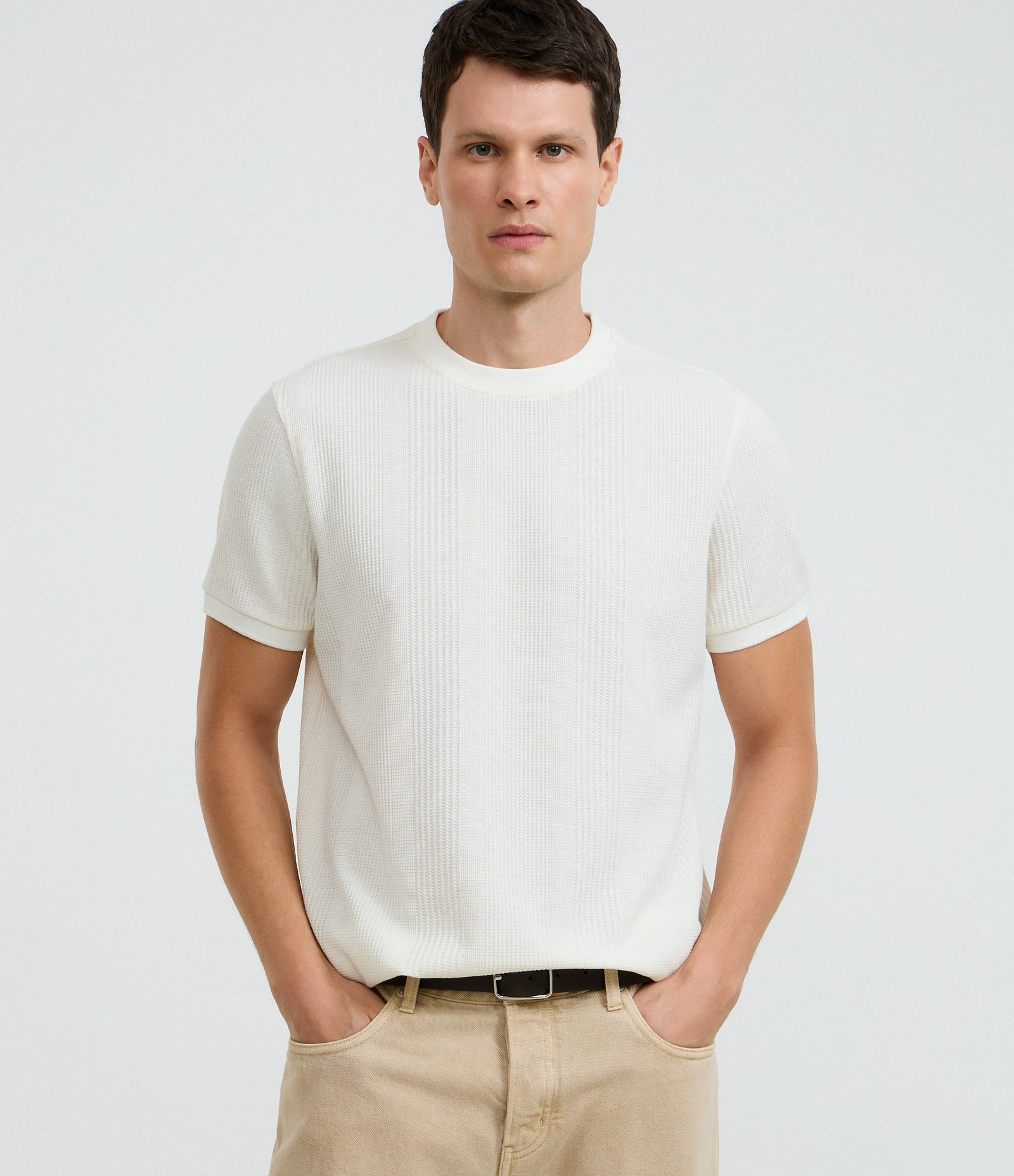Camiseta Regular em Algodão com Textura Vertical Branco 1