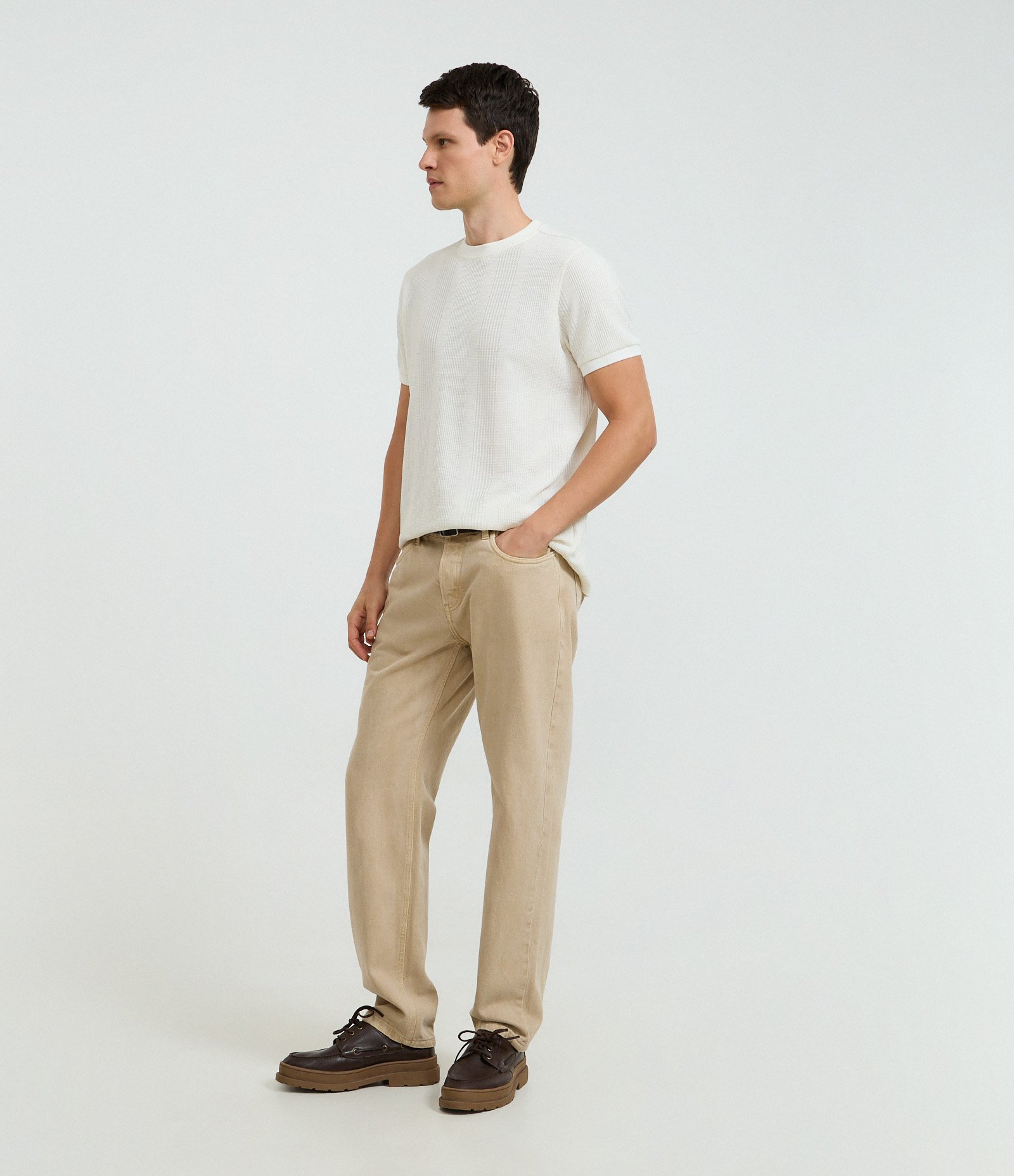 Camiseta Regular em Algodão com Textura Vertical Branco 2