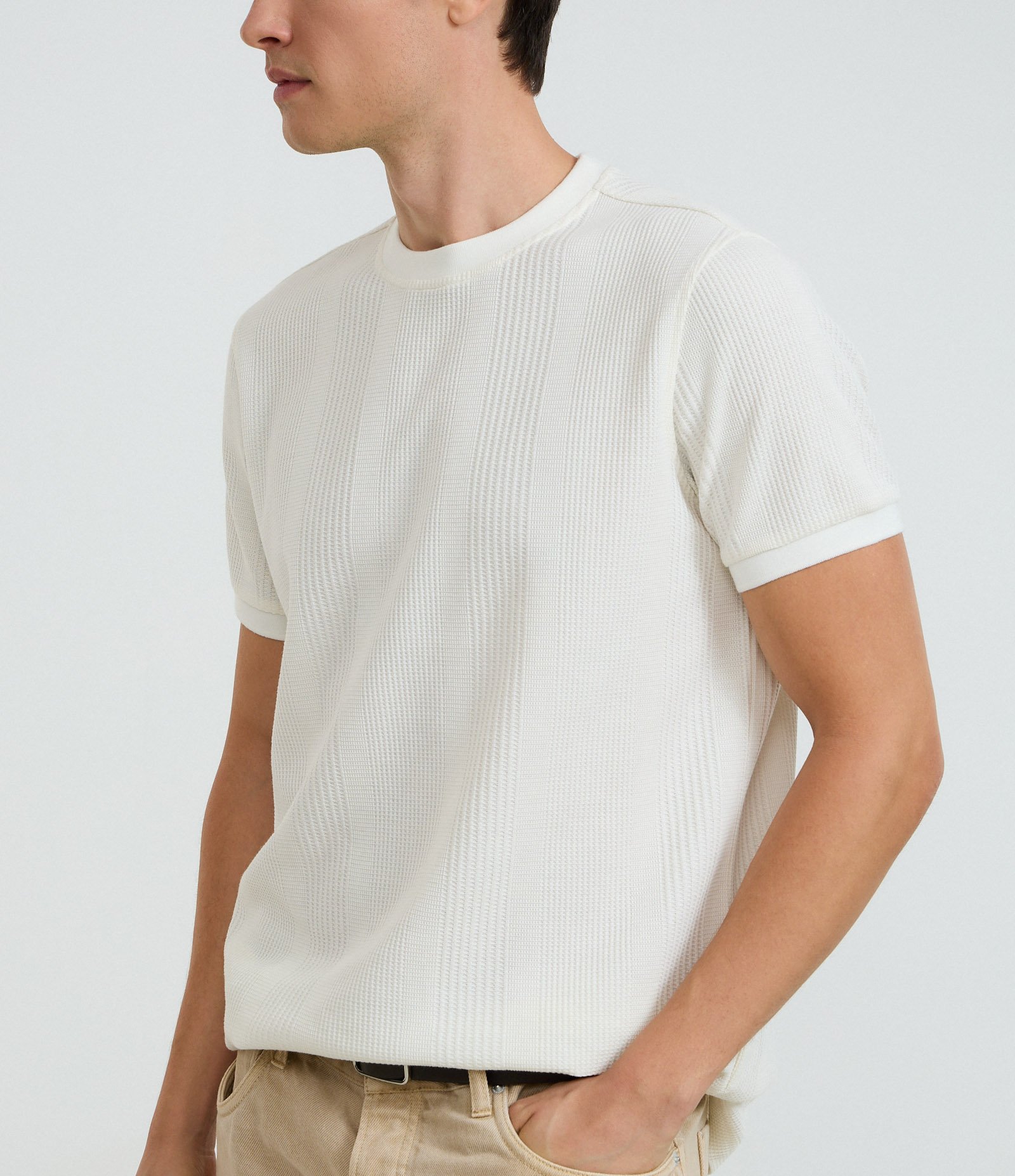 Camiseta Regular em Algodão com Textura Vertical Branco 3