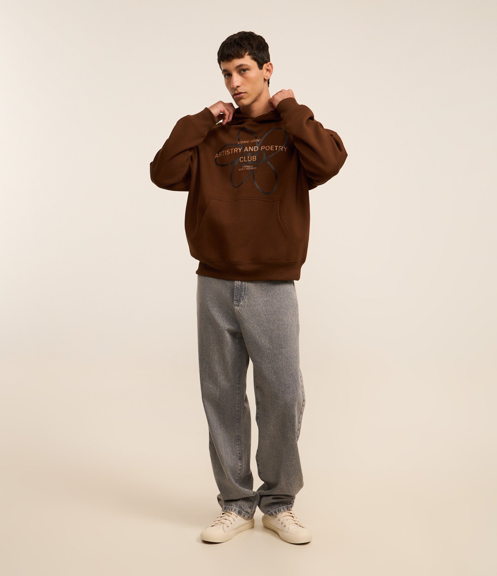 Casaco Boxy em Moletom com Felpa com Capuz e Estampa Lettering Marrom 2