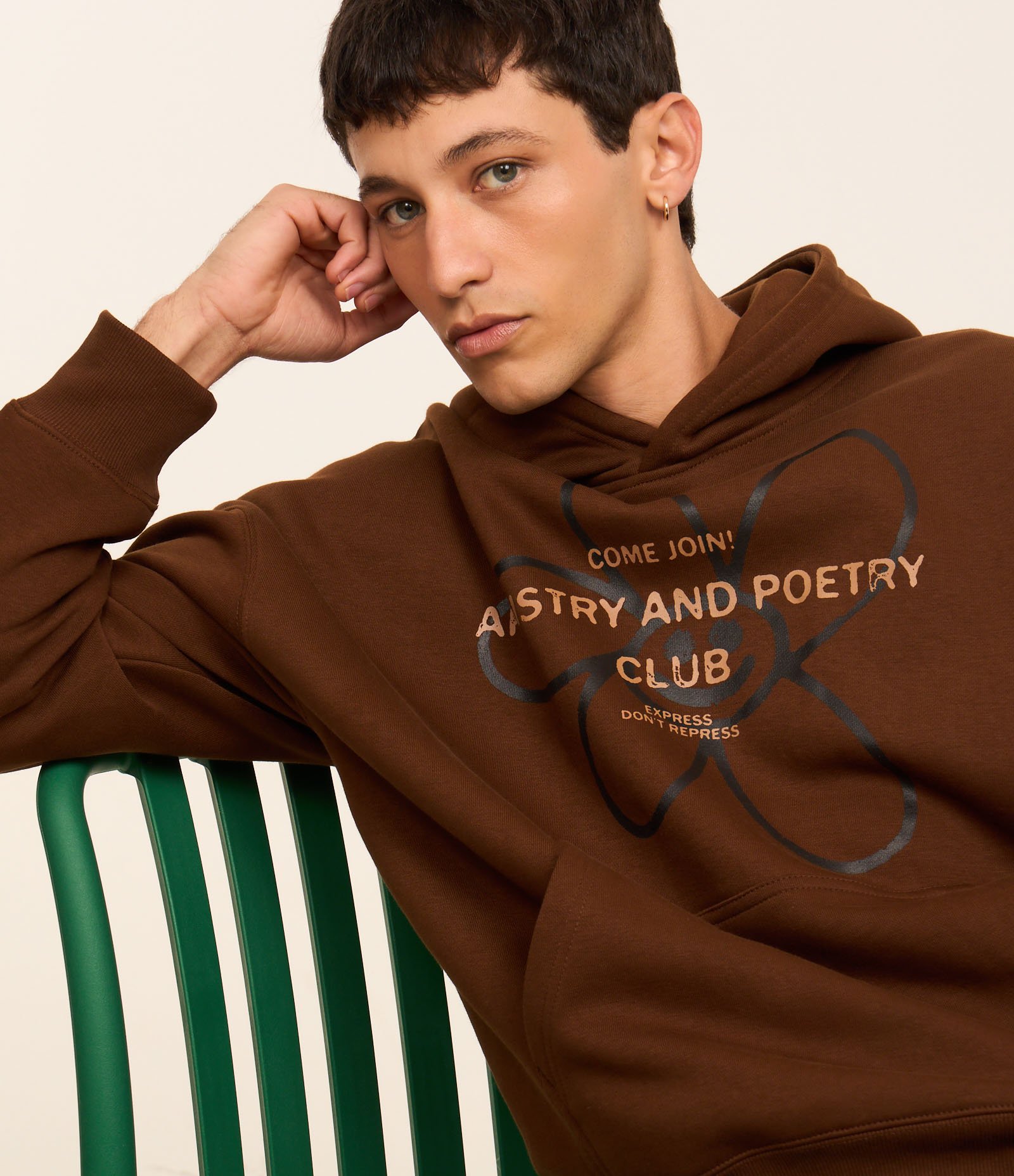 Casaco Boxy em Moletom com Felpa com Capuz e Estampa Lettering Marrom 4