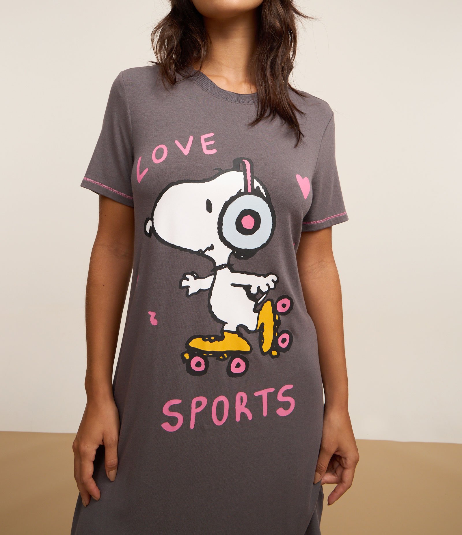 Camisola Curta em Viscose com Estampa Snoopy Cinza 3