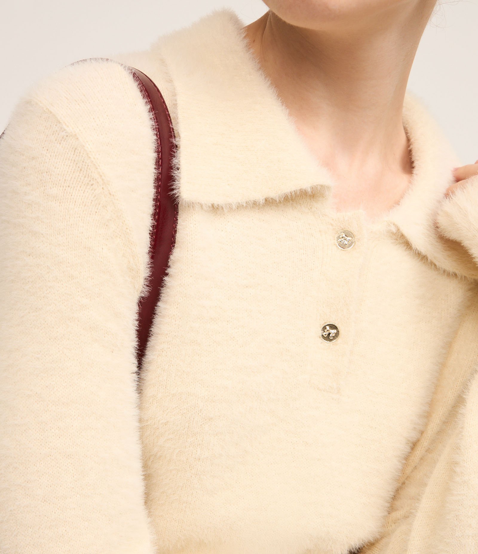 Casaco Peluciado em Tricô com Gola Polo Off White 4