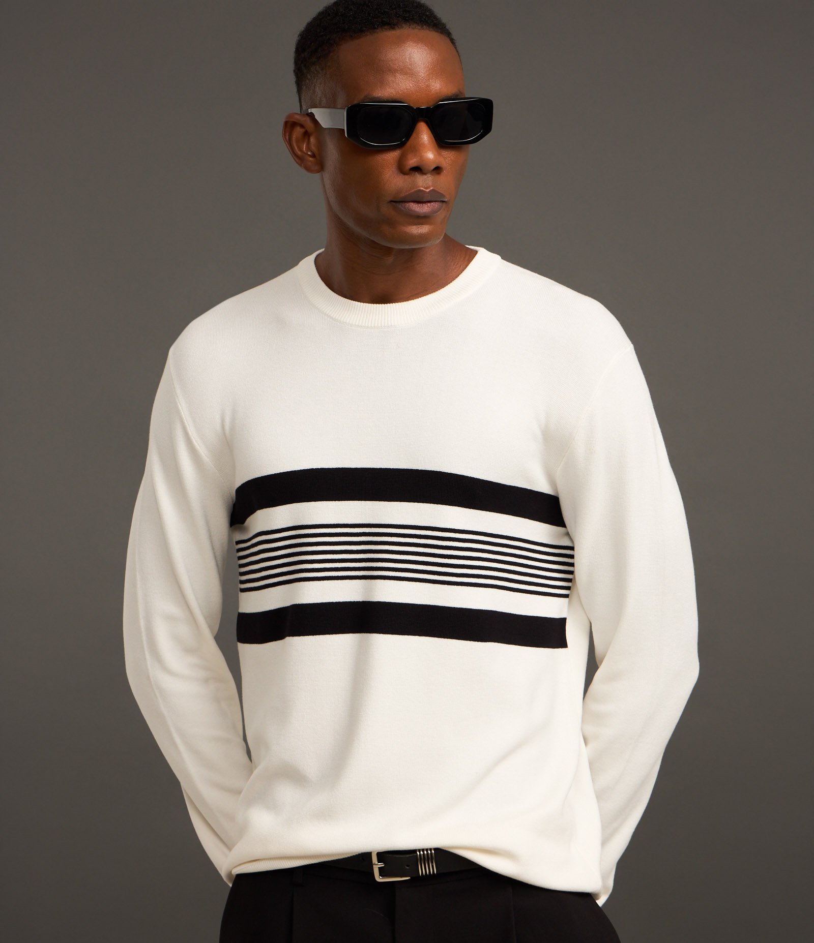 Suéter Regular em Tricô com Estampa de Listras Horizontais Branco 4