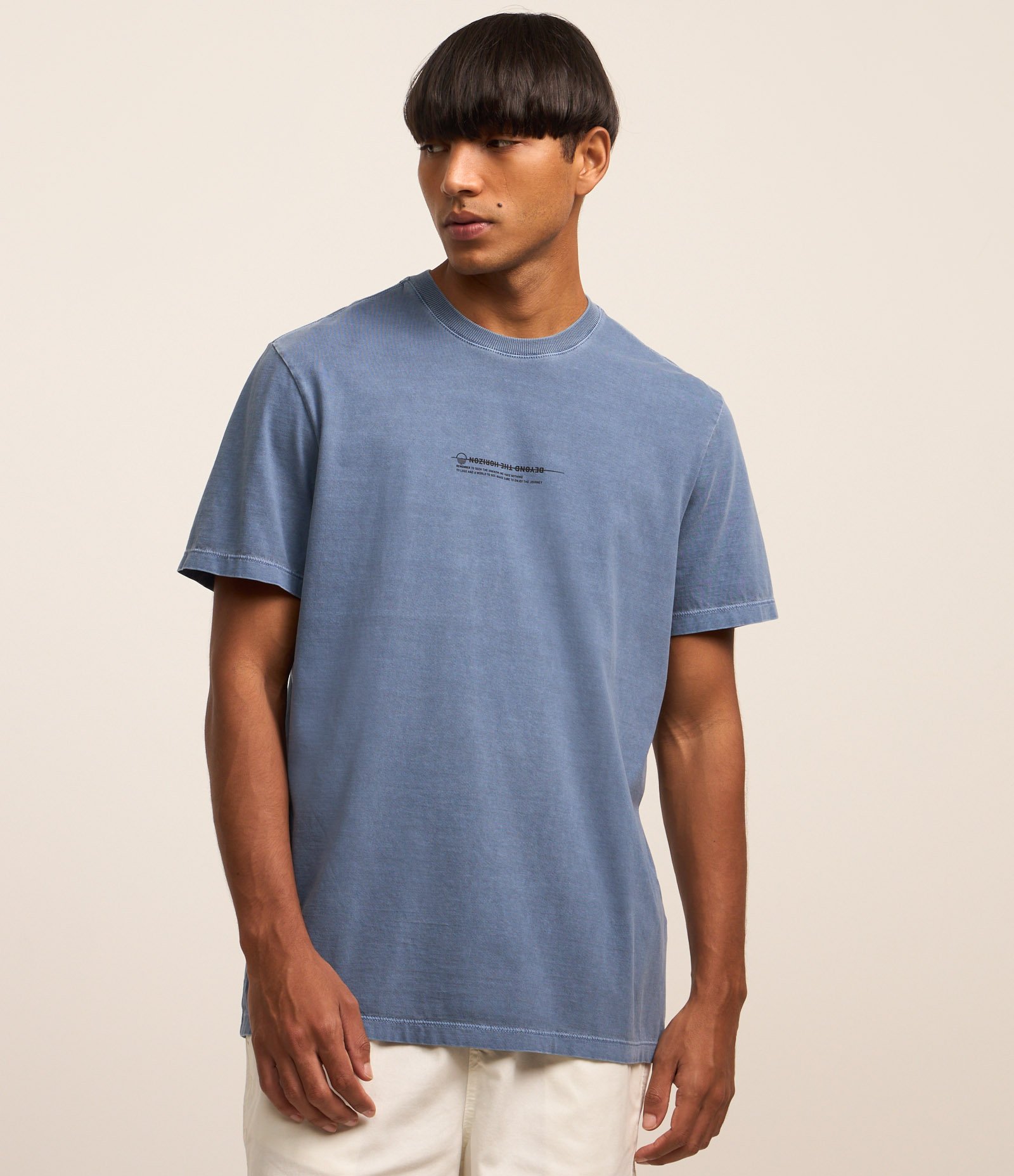 Camiseta Comfort em Algodão Estonado com Estampa Lettering Azul 3