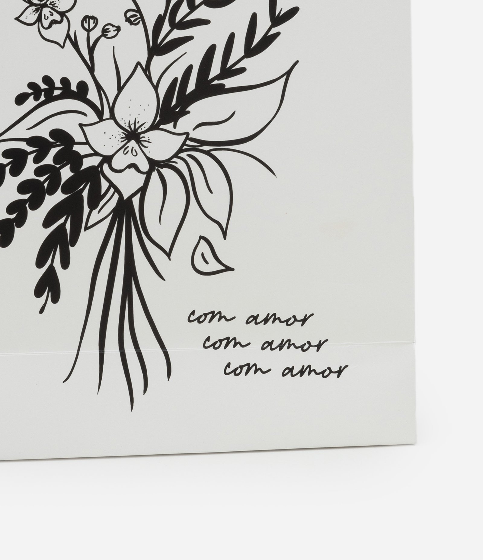 Embalagem de Presente com Estampa Floral e Detalhe em lettering Branco 2