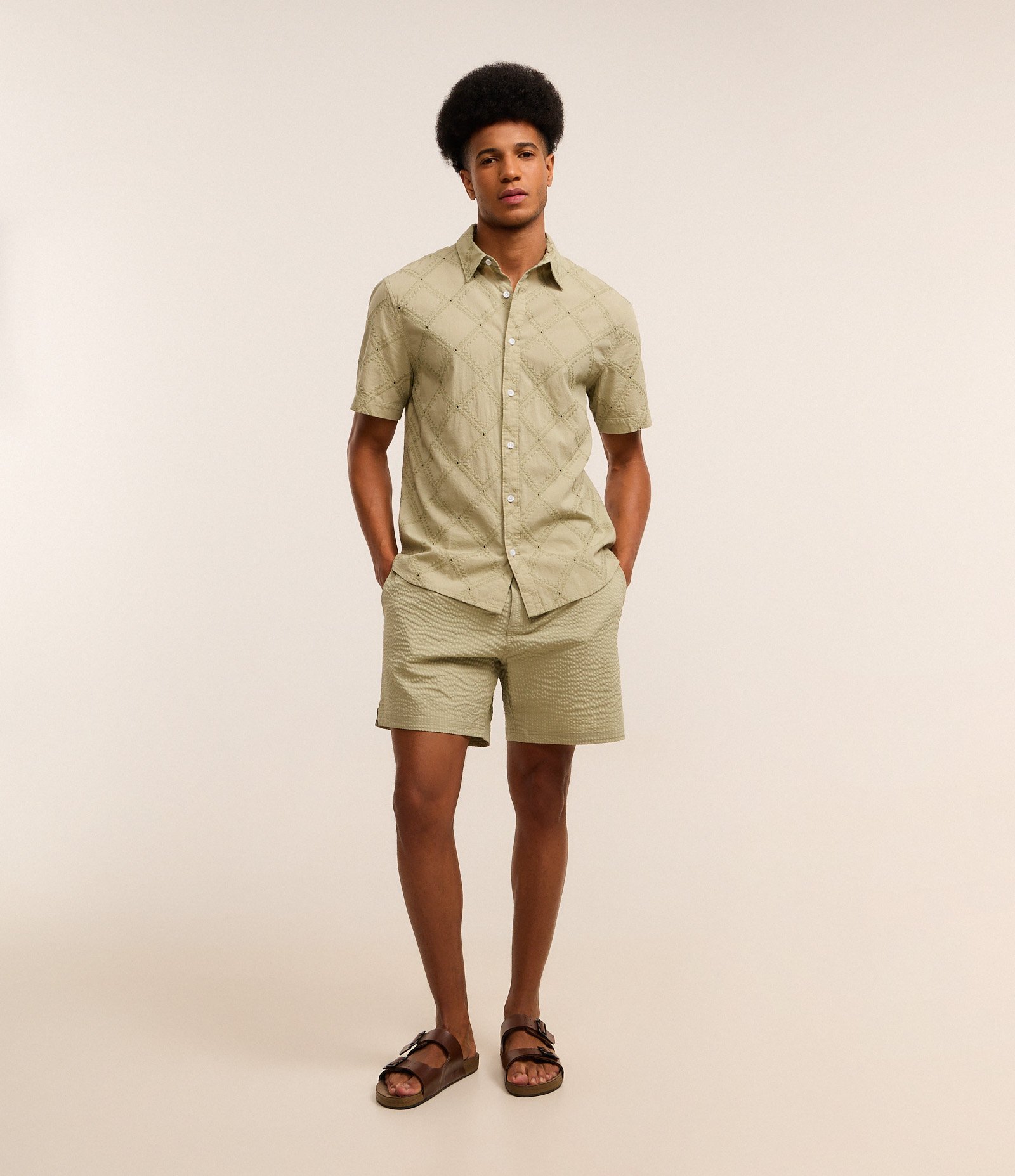 Bermuda em Anarruga com Efeito Amassado Verde 1