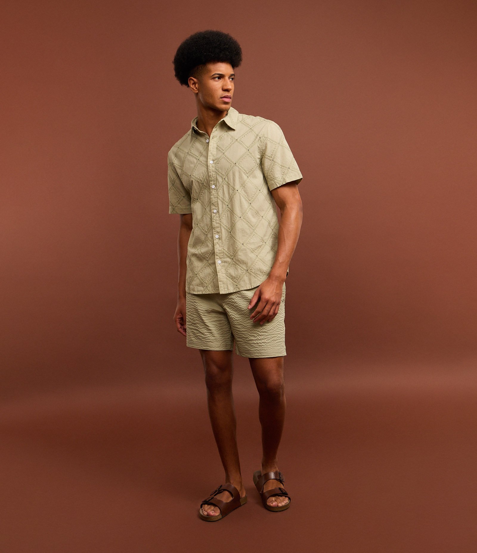 Bermuda em Anarruga com Efeito Amassado Verde 3