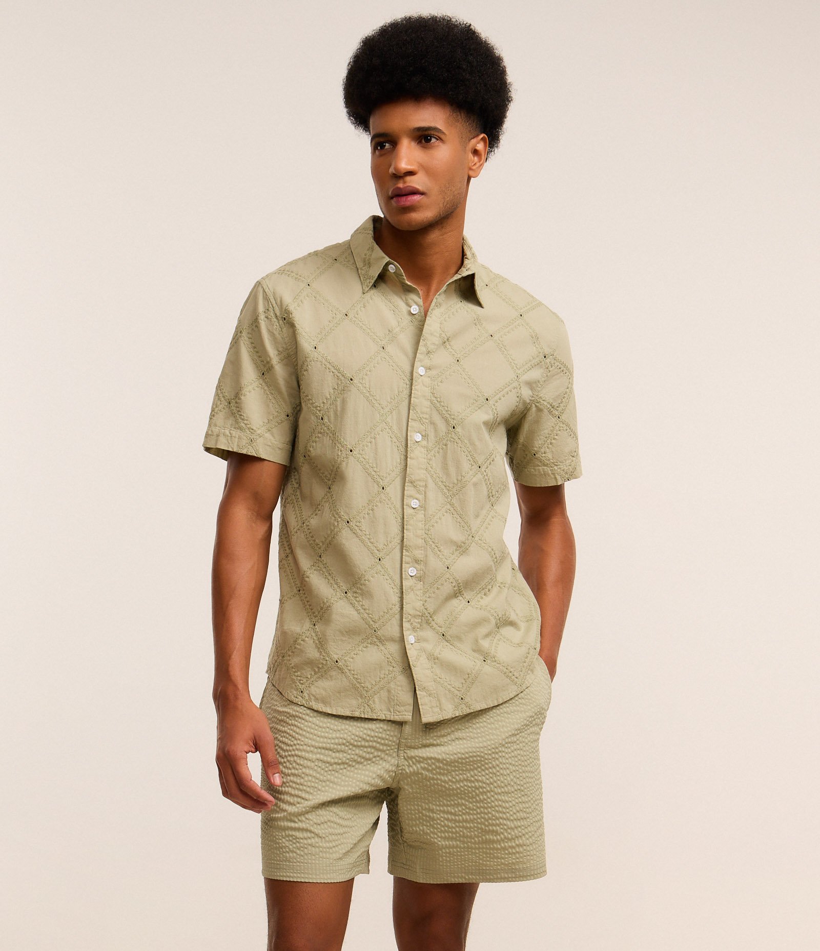 Bermuda em Anarruga com Efeito Amassado Verde 5