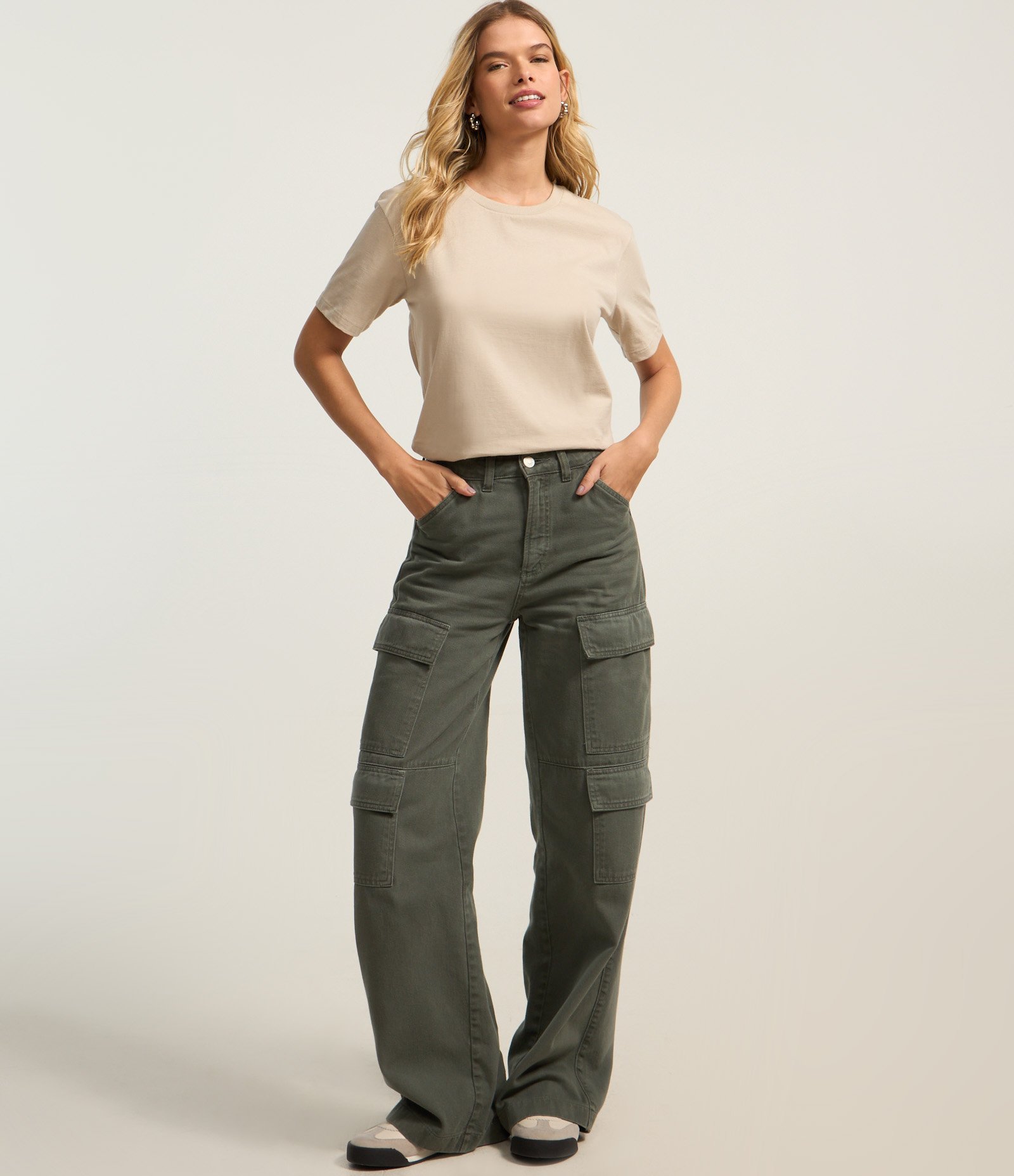 Camiseta Regular em Algodão com Manga Curta Bege 2