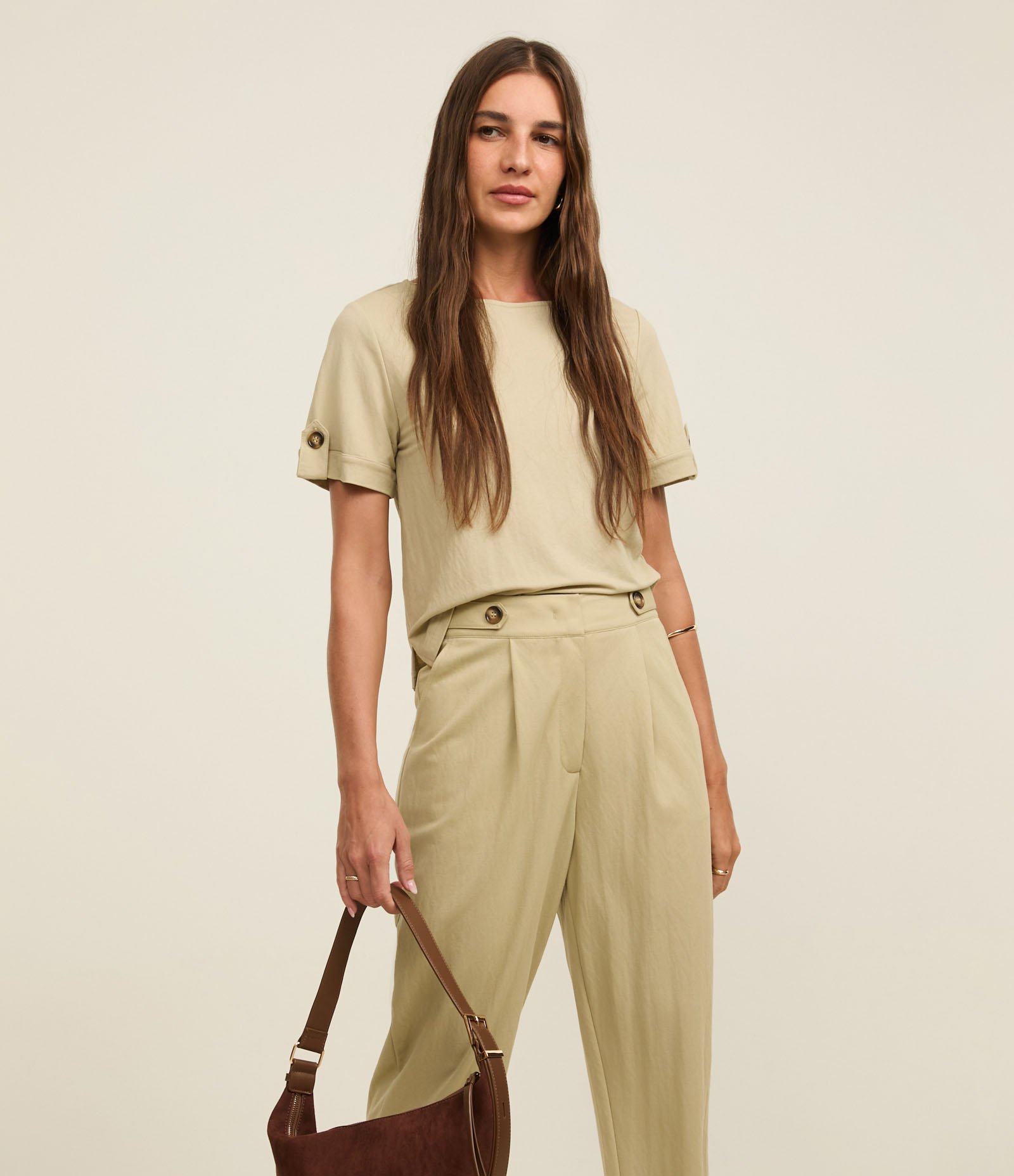 Calça Cenoura Cintura Alta em Piquet com Faixas e Pregas Verde 2