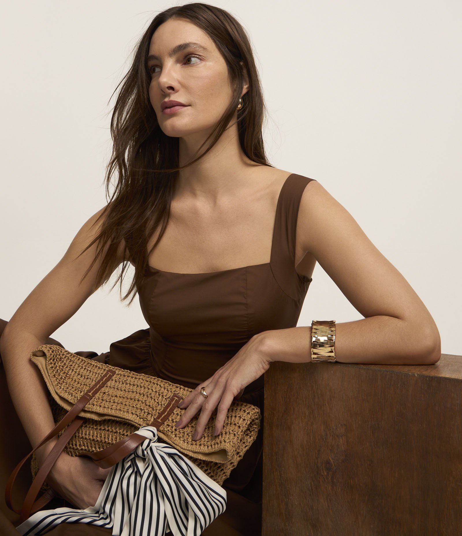 Vestido Midi em Tricoline com Decote Quadrado e Lastex Marrom 5