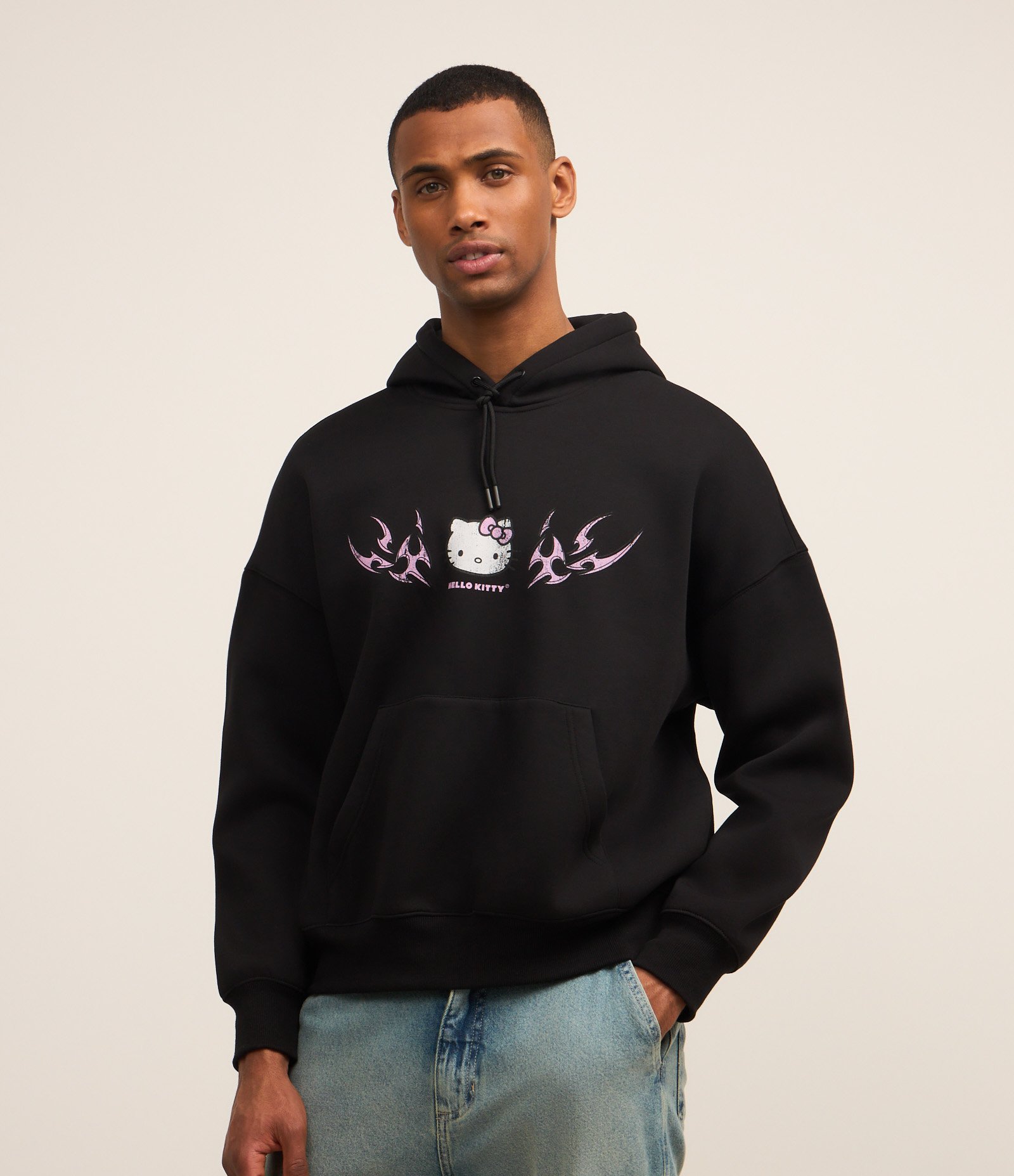 Casaco Boxy em Fleece com Estampa Hello Kitty Preto 1