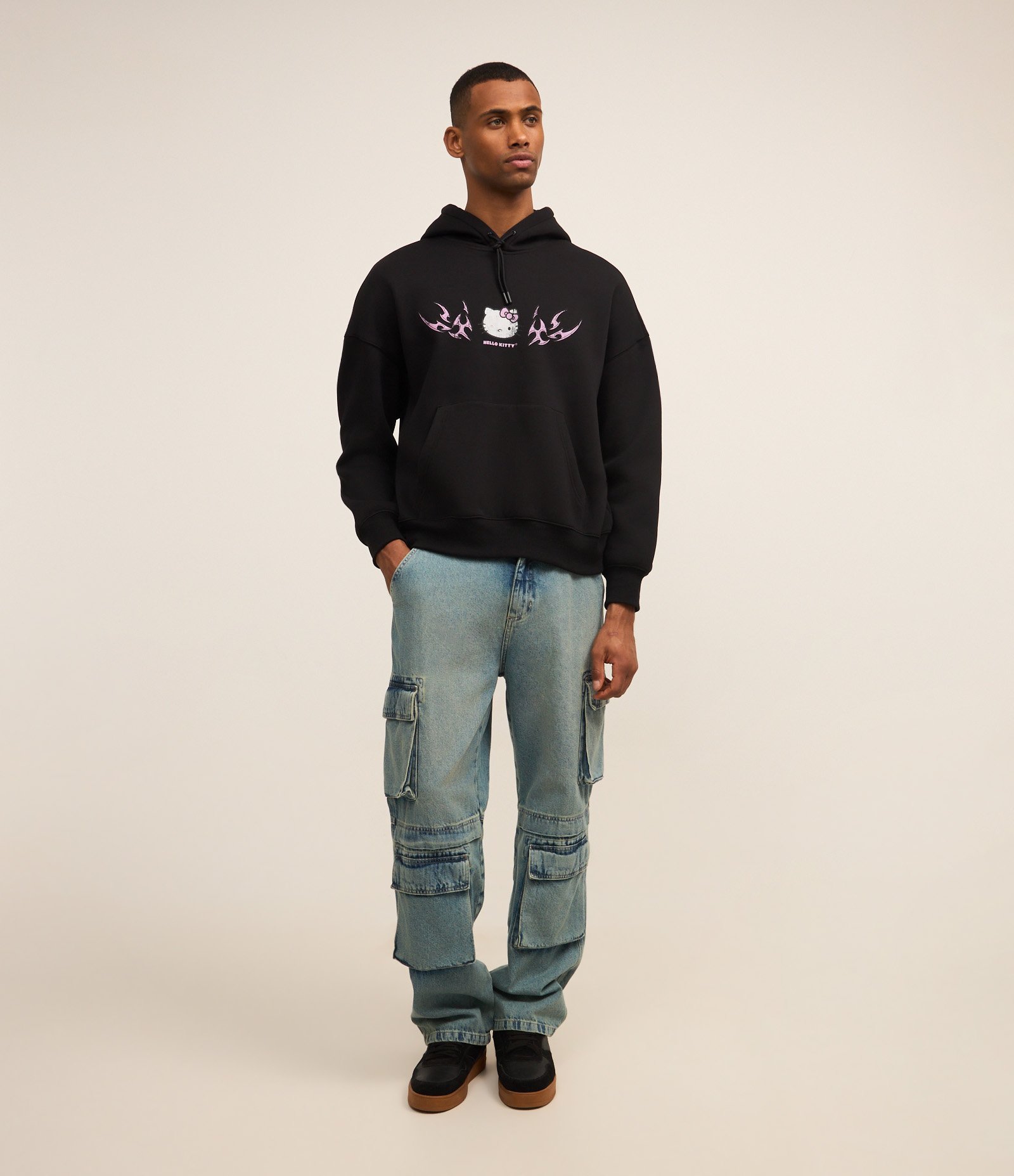 Casaco Boxy em Fleece com Estampa Hello Kitty Preto 2