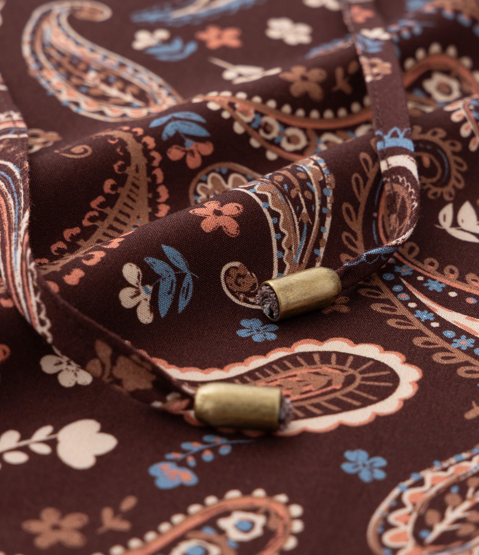Blusa em Chalis Paisley com Frufru na Gola Curve & Plus Size Marrom 7