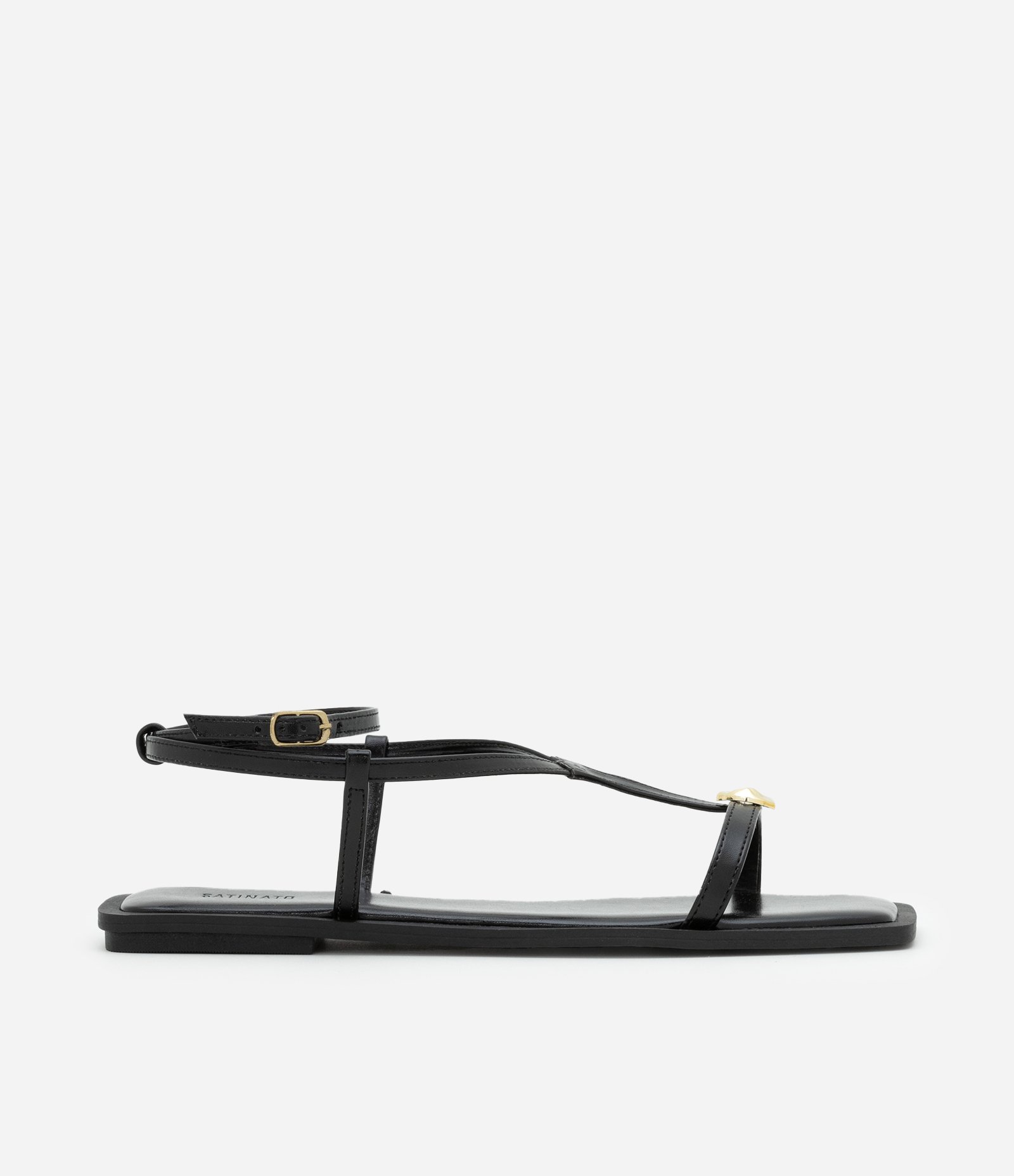 Sandália Rasteira com Tiras Finas e Detalhe em Metal com Efeito Amassado Preto 1