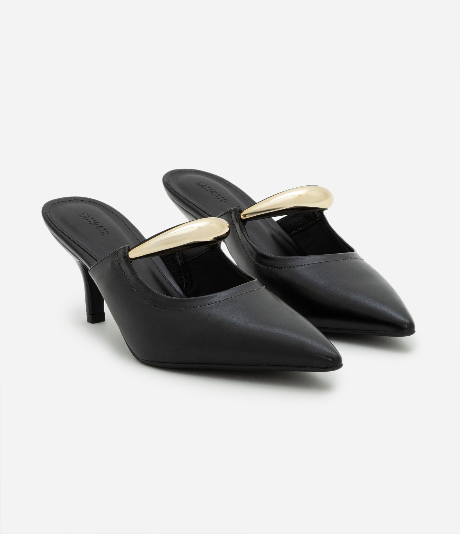 Sapato Sacrpin com Enfeite Bold Preto 2