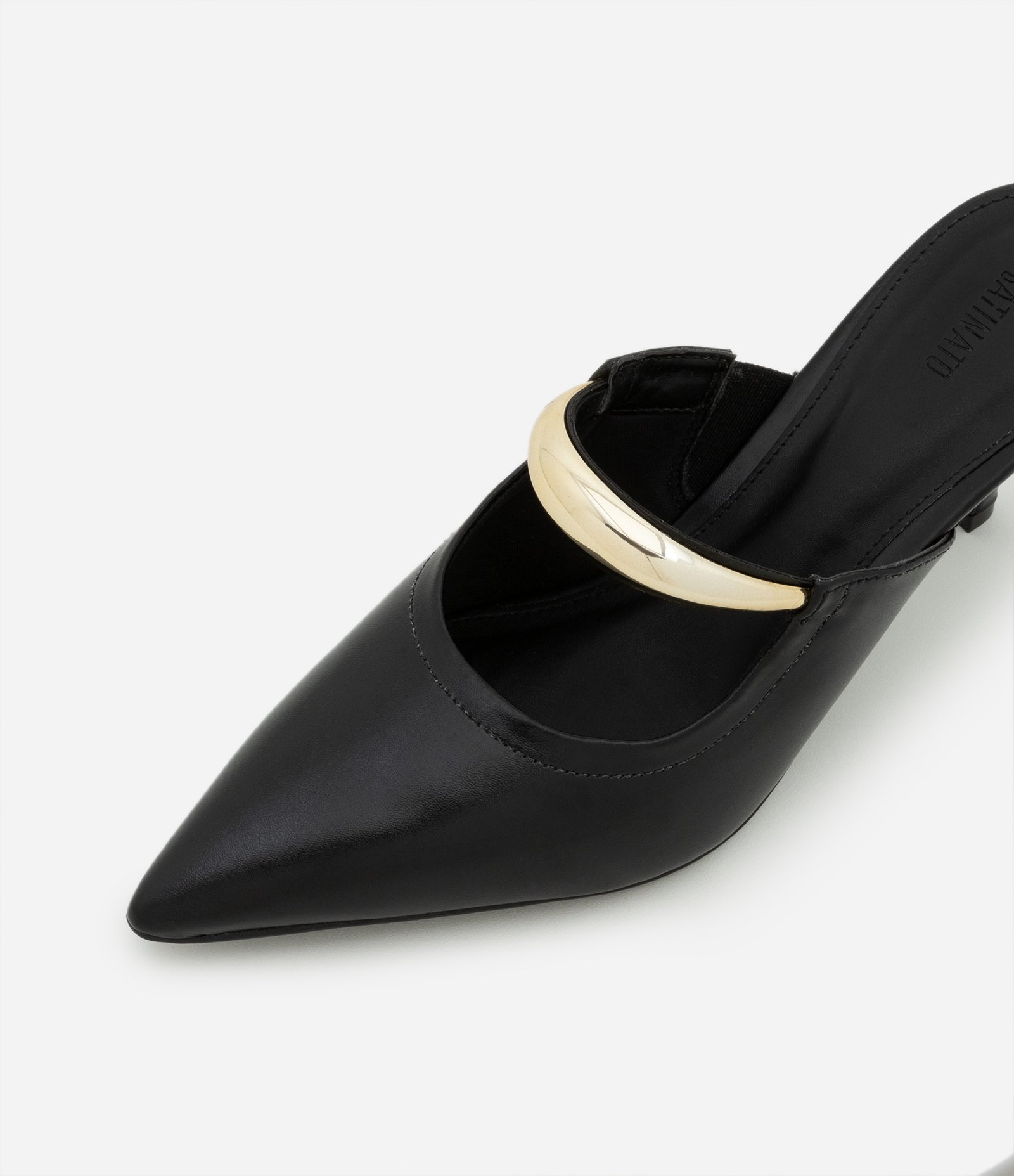 Sapato Sacrpin com Enfeite Bold Preto 5