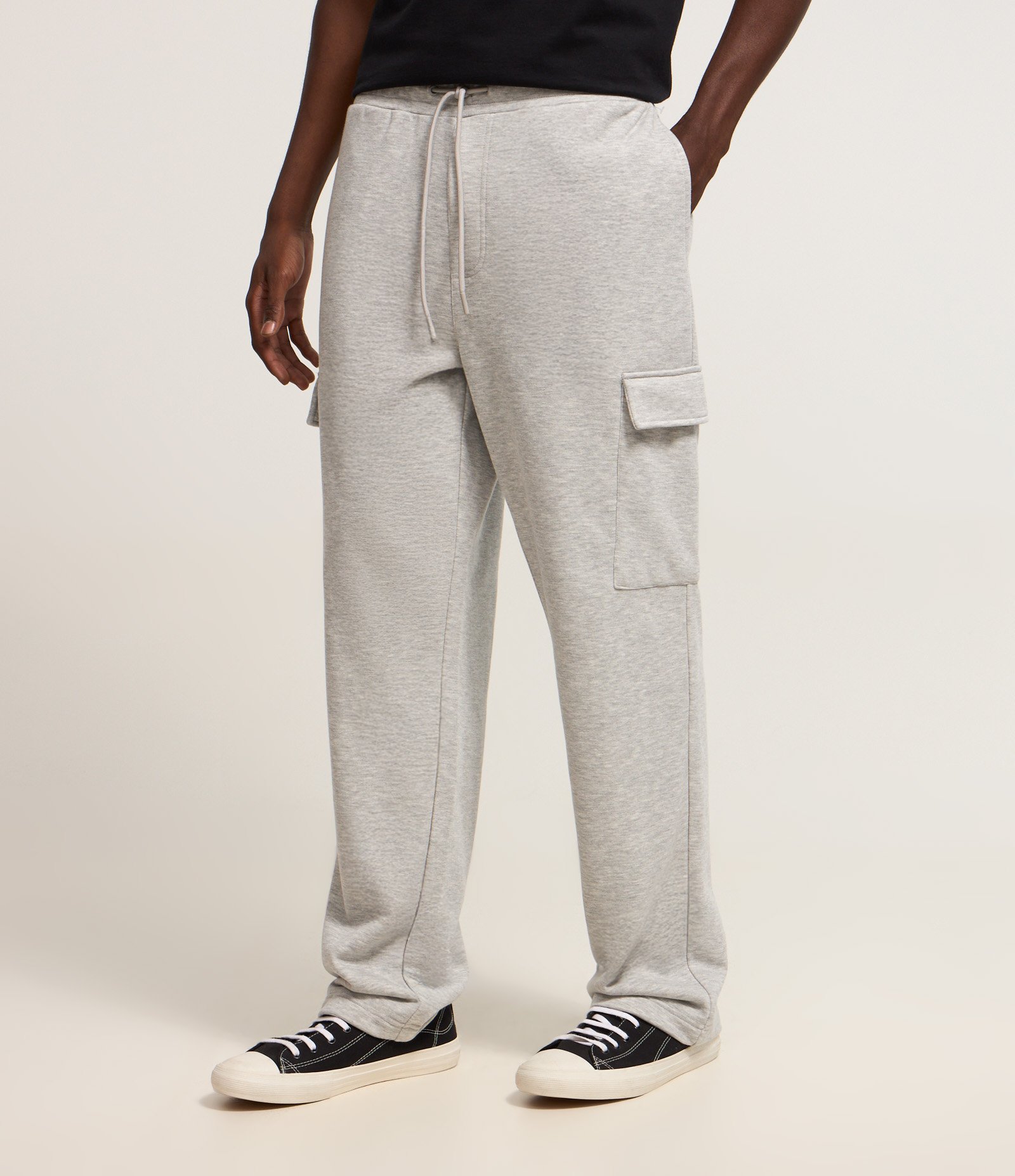 Calça Baggy em Moletom com Bolso Cargo Cinza 2