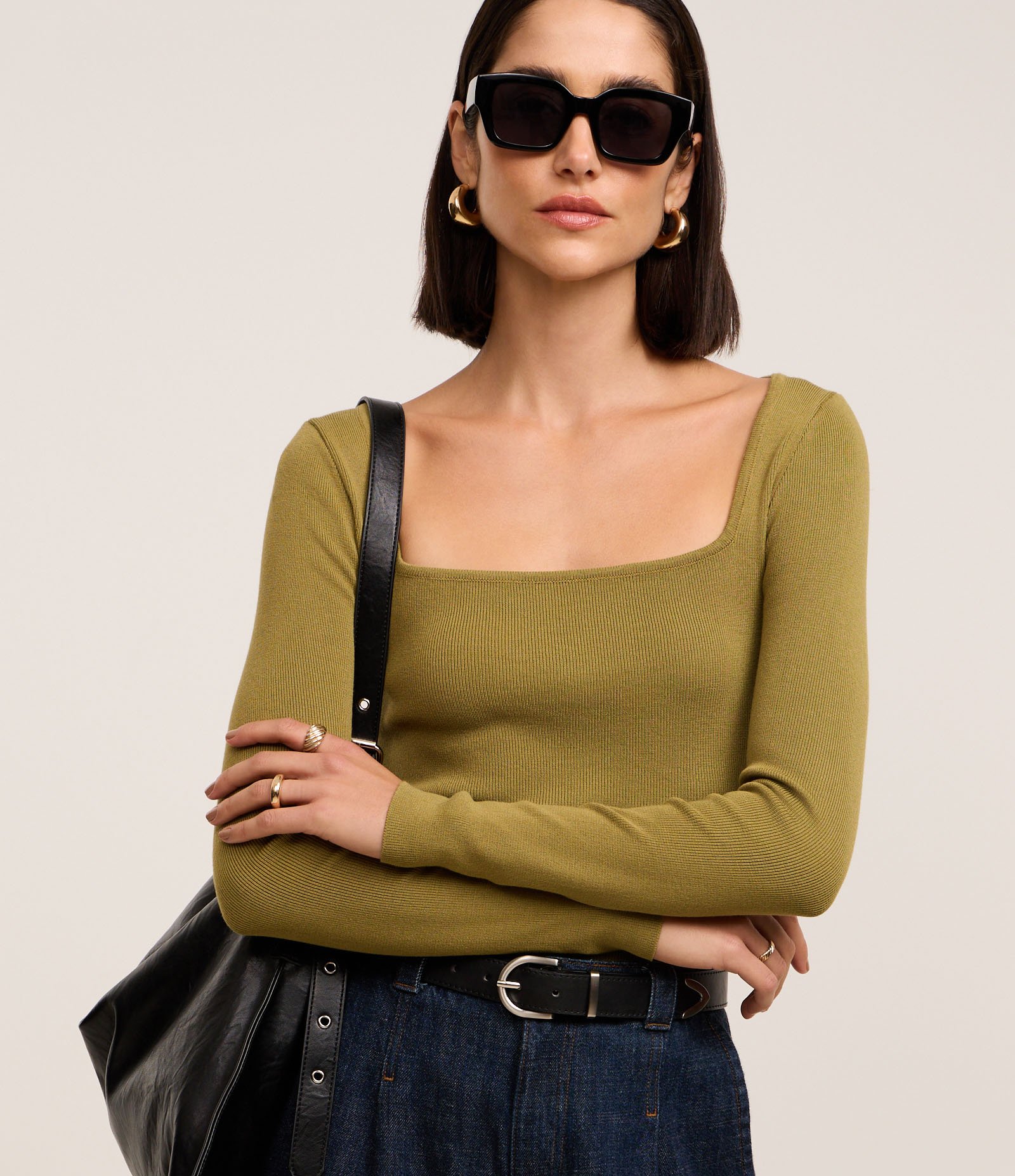 Blusa Básica Ajustada em Tricô Leve com Decote Quadrado Verde 1