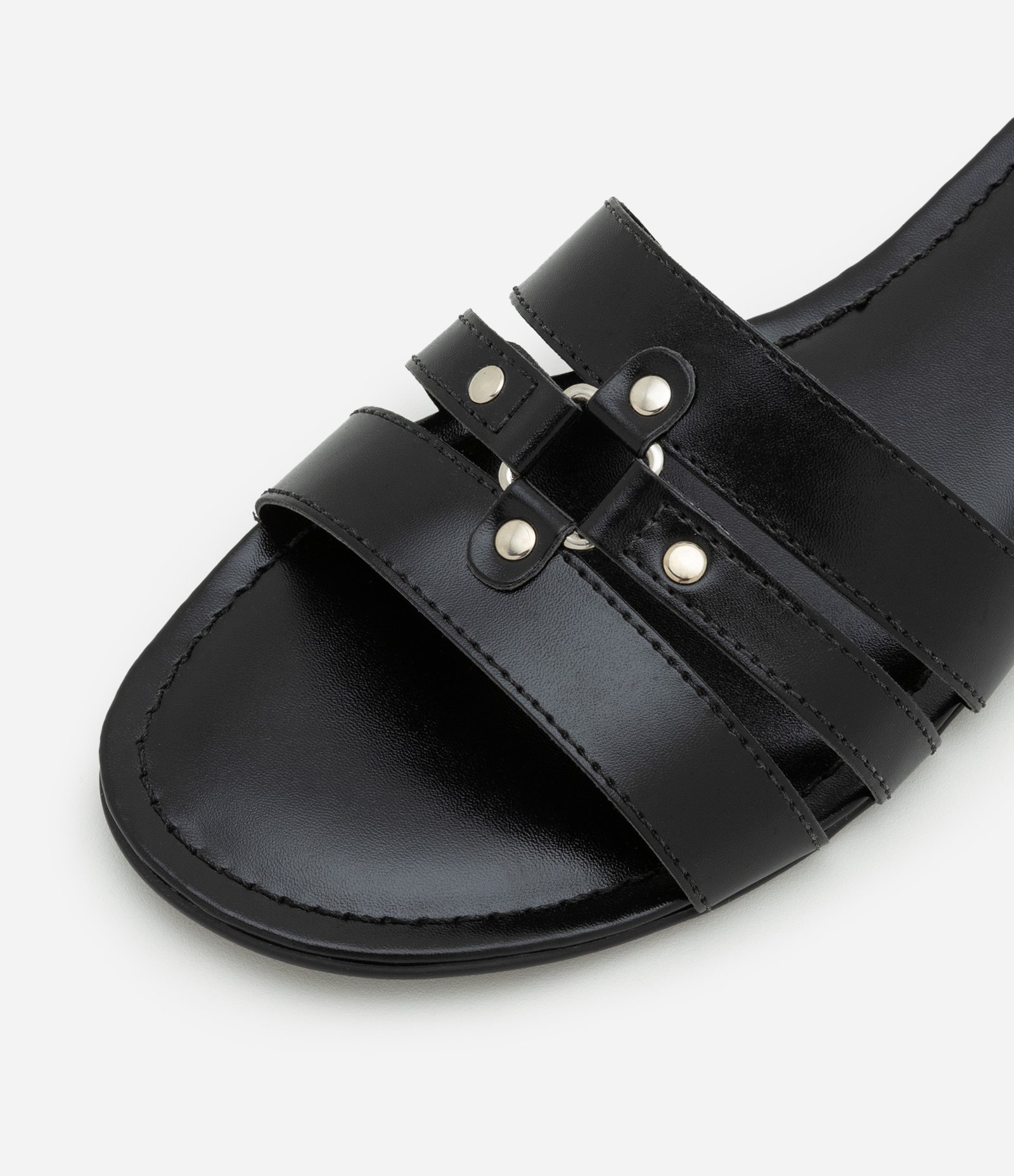 Sandália Rasteira em PU Flat Mule com Enfeite Aplicado Preto 4